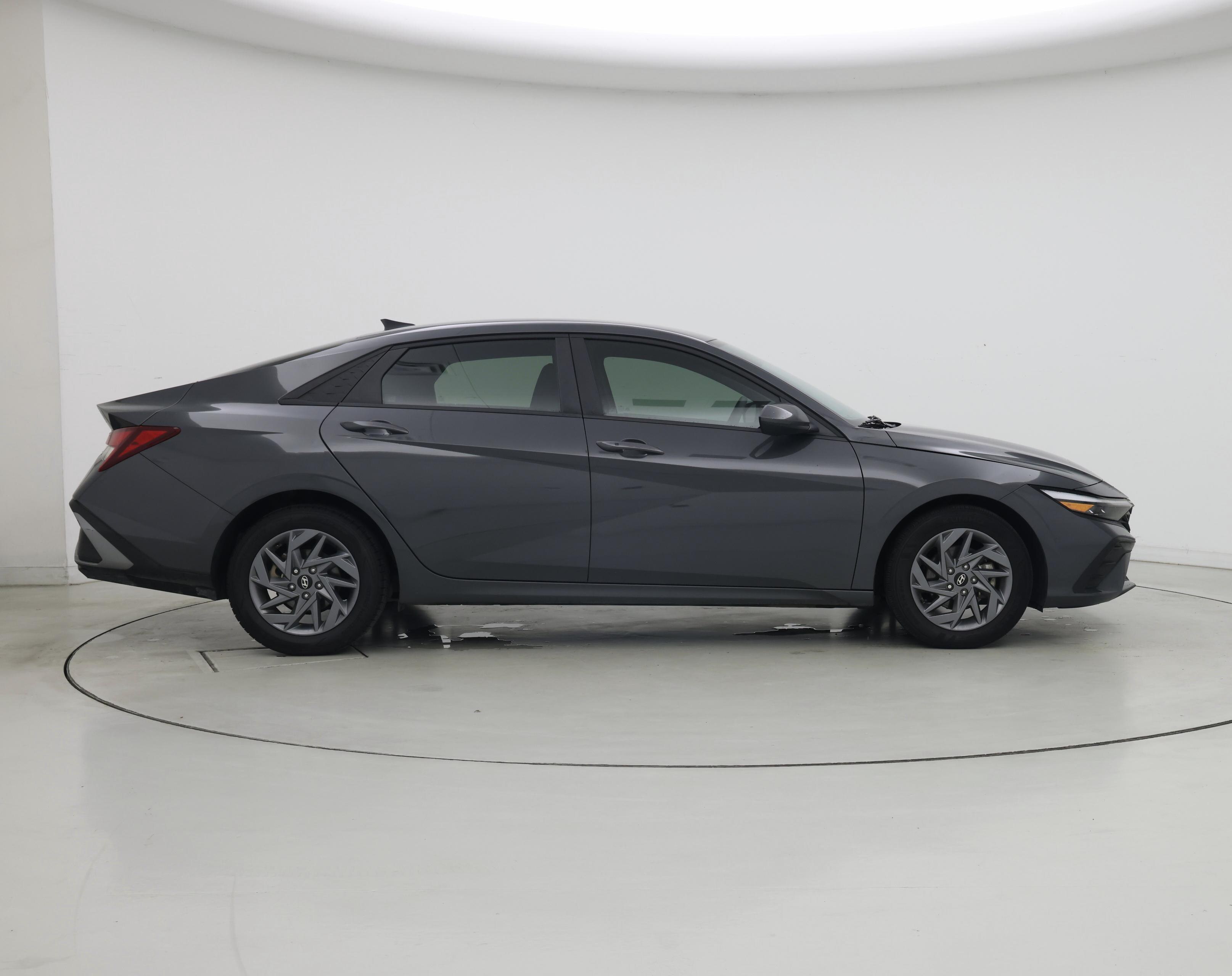 Thumbnail: 2024 Hyundai Elantra - 7