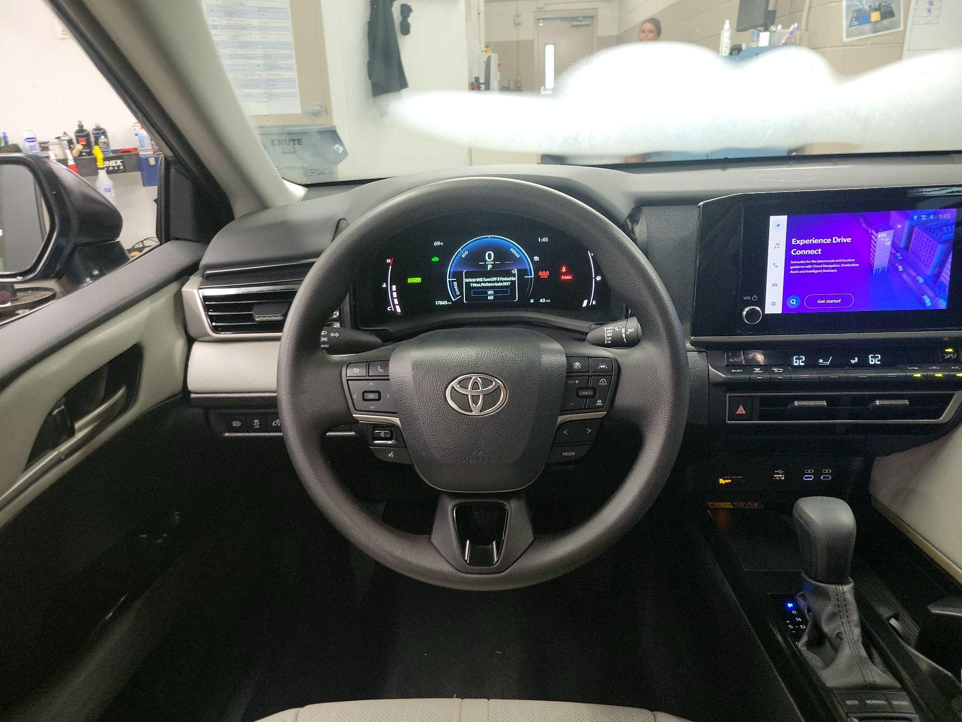 Thumbnail: 2025 Toyota Camry - 10