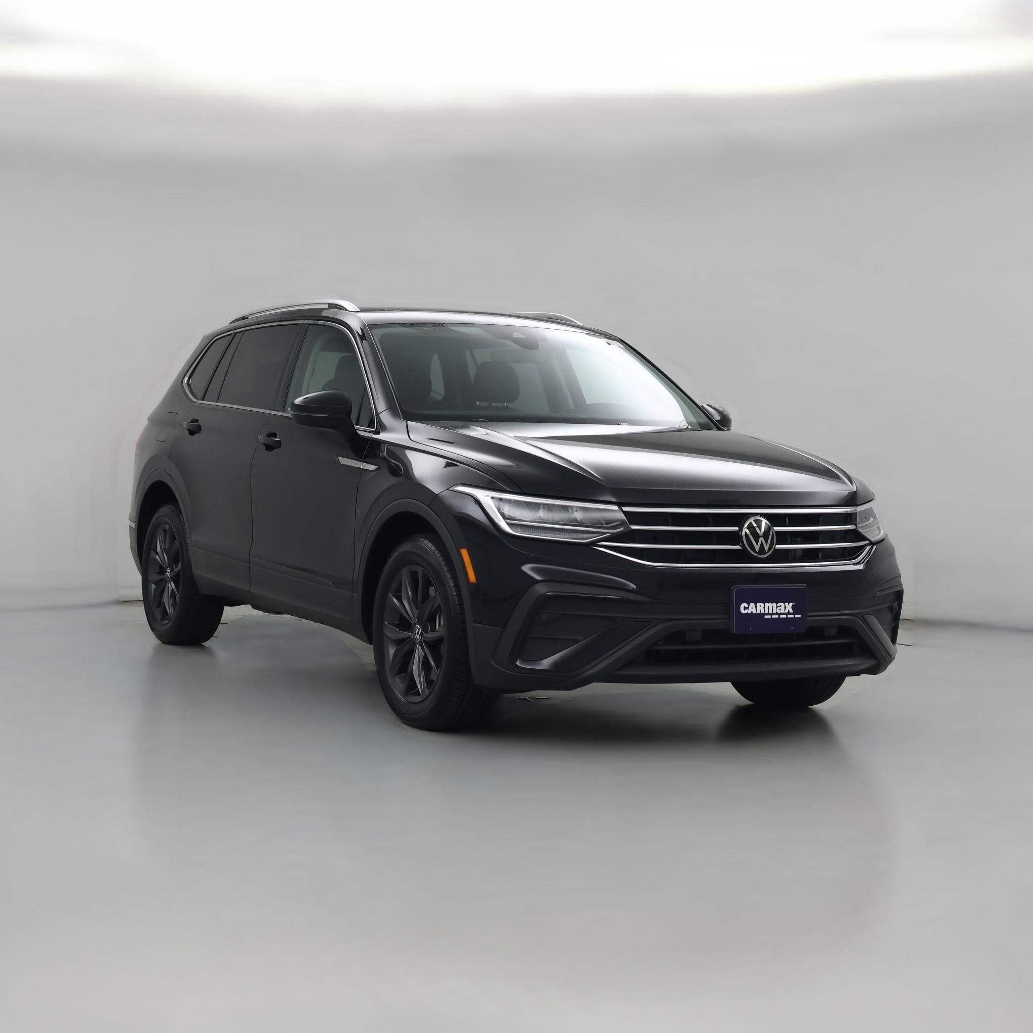 Thumbnail: 2022 Volkswagen Tiguan - 1