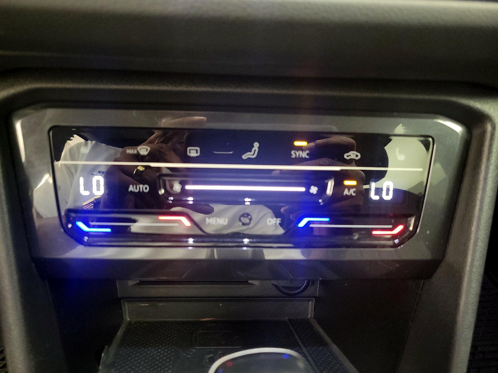 2022 Volkswagen Tiguan SE - Photo 18