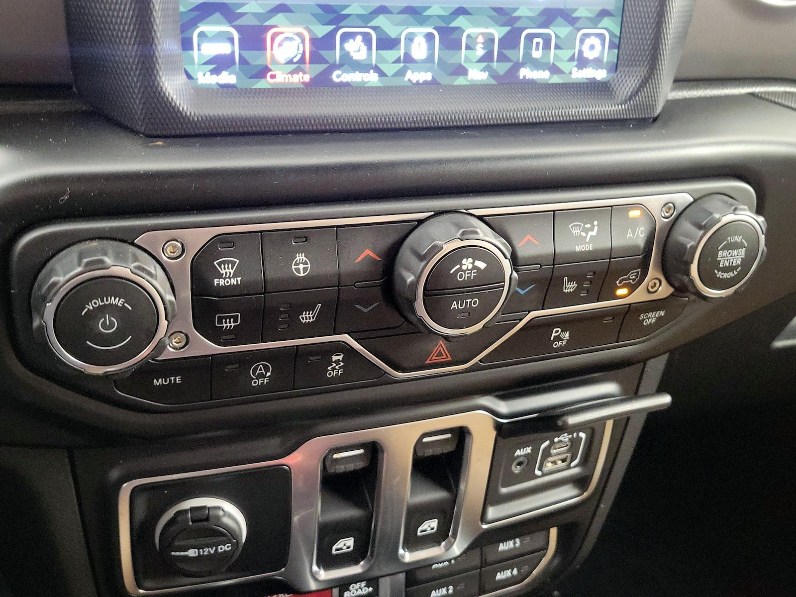2022 Jeep Wrangler Rubicon - Photo 18