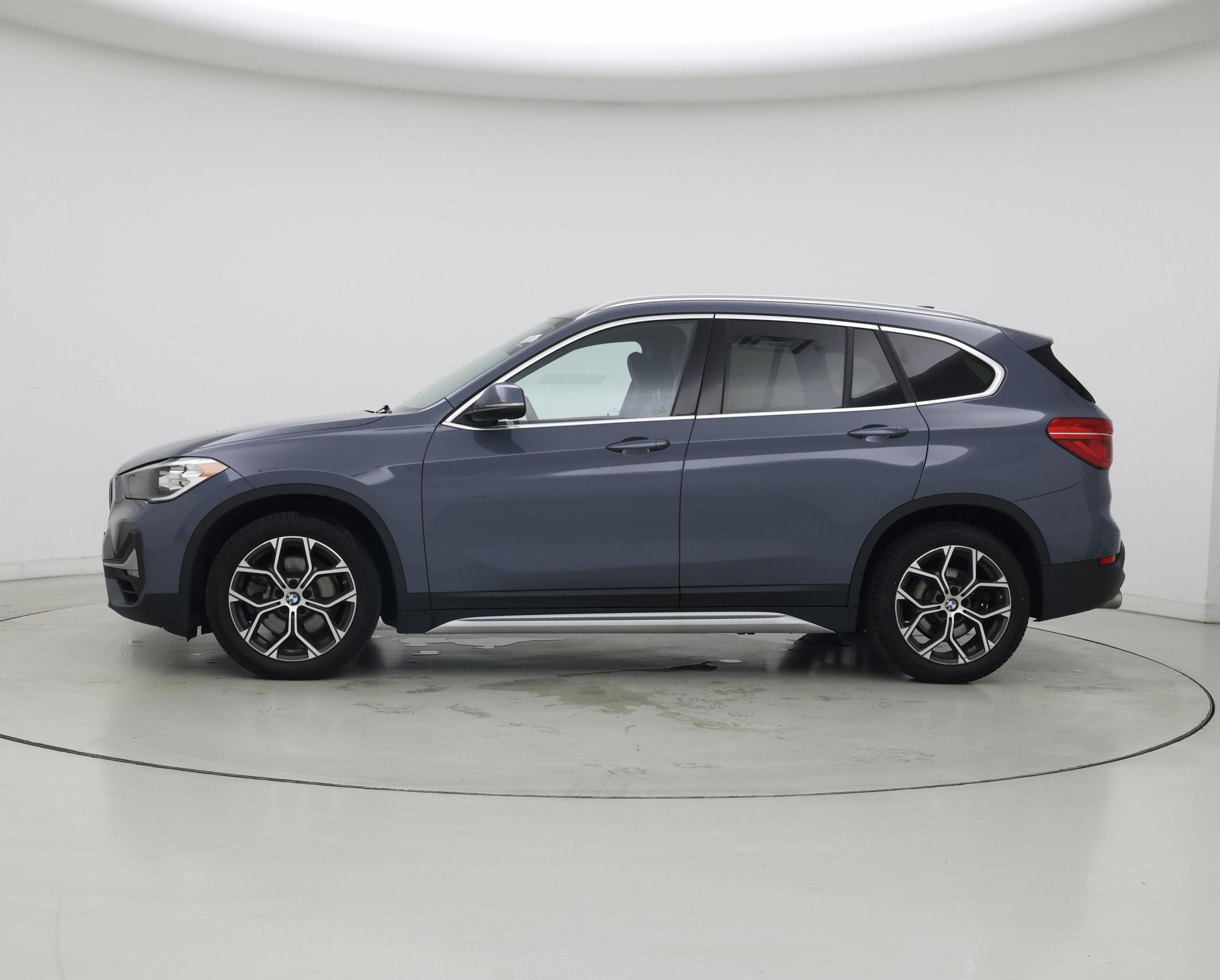 Thumbnail: 2020 BMW X1 - 3