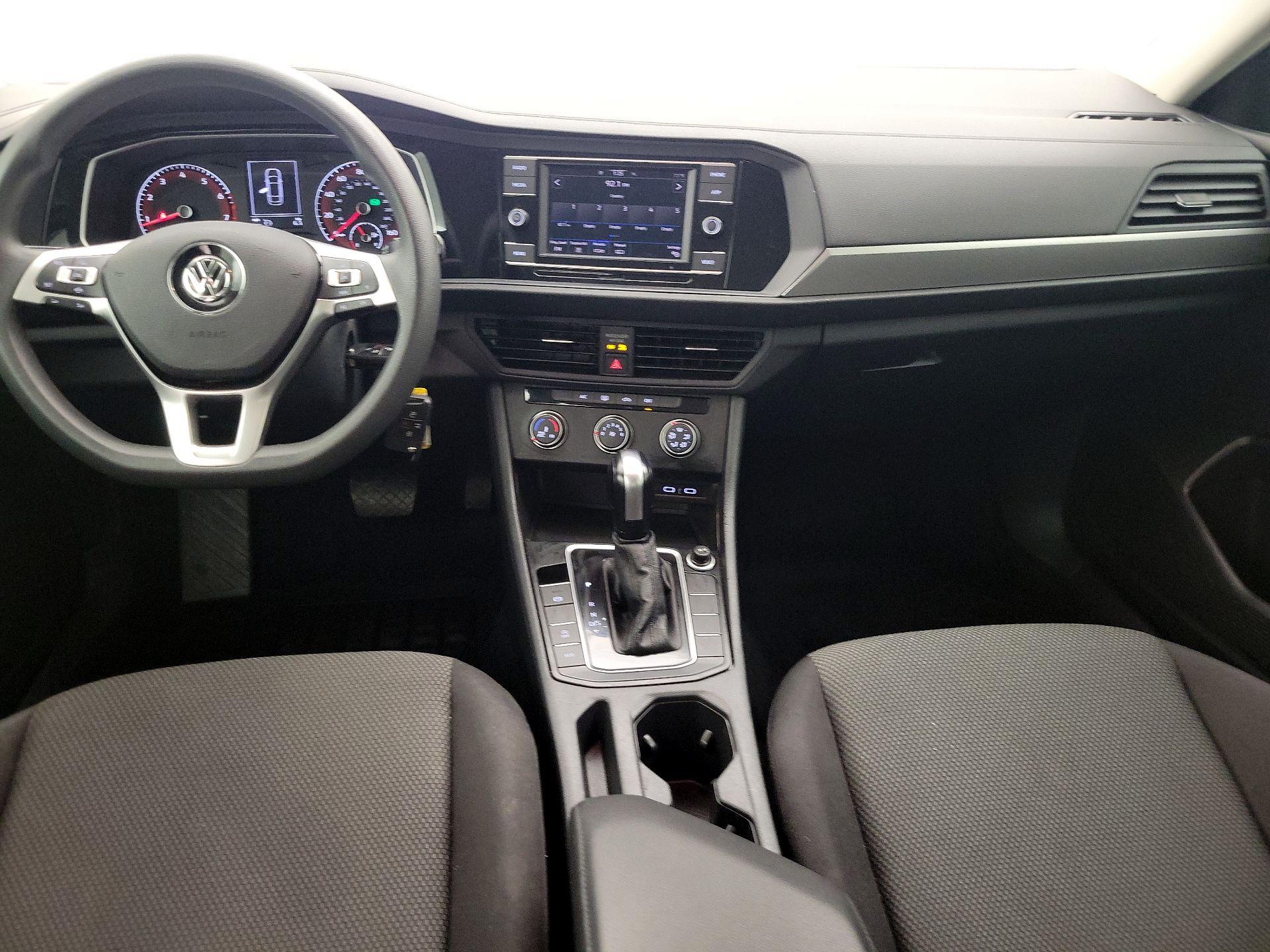 Thumbnail: 2021 Volkswagen Jetta - 9