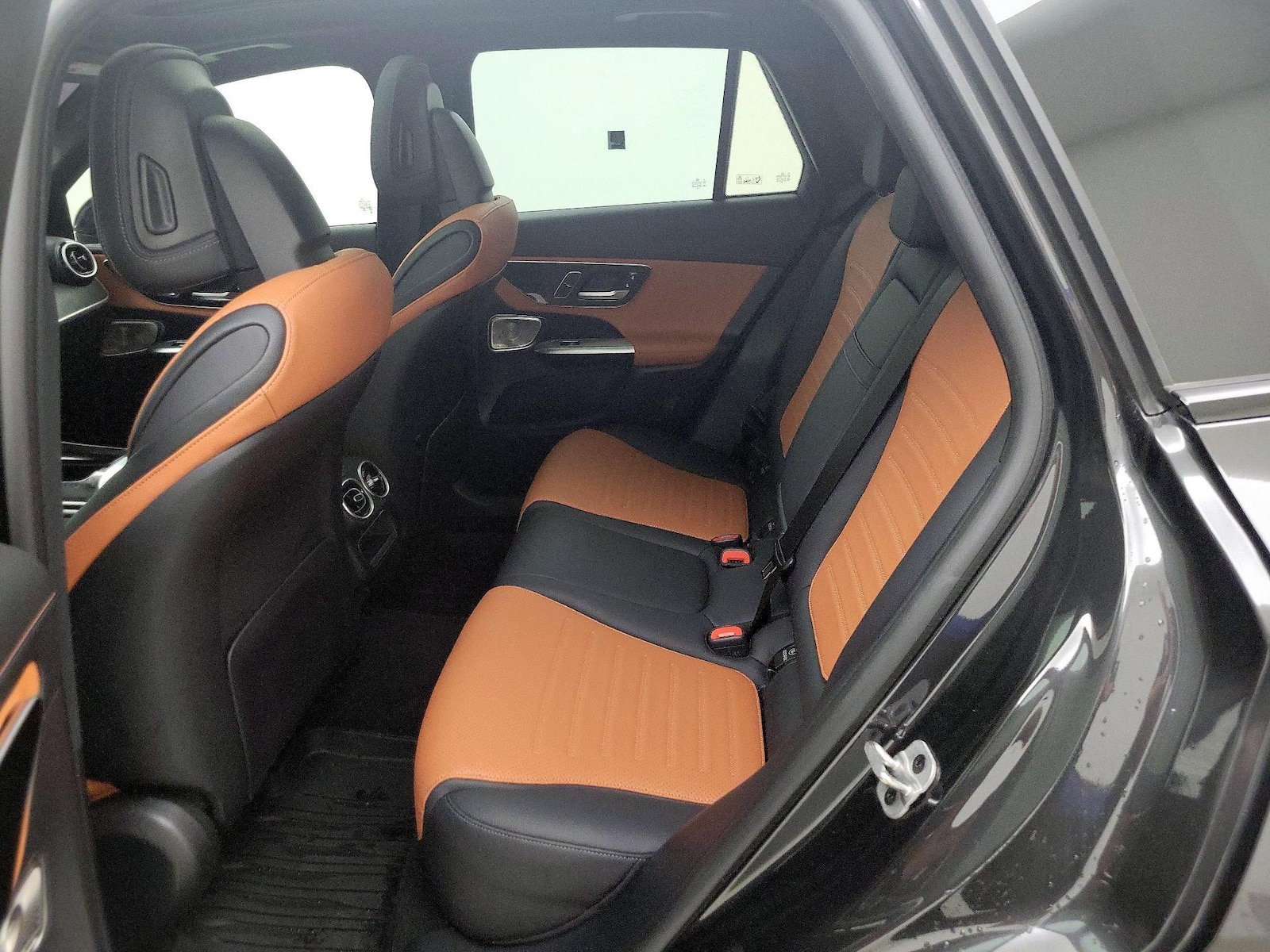 2024 Mercedes-Benz GLC GLC300 - Photo 22
