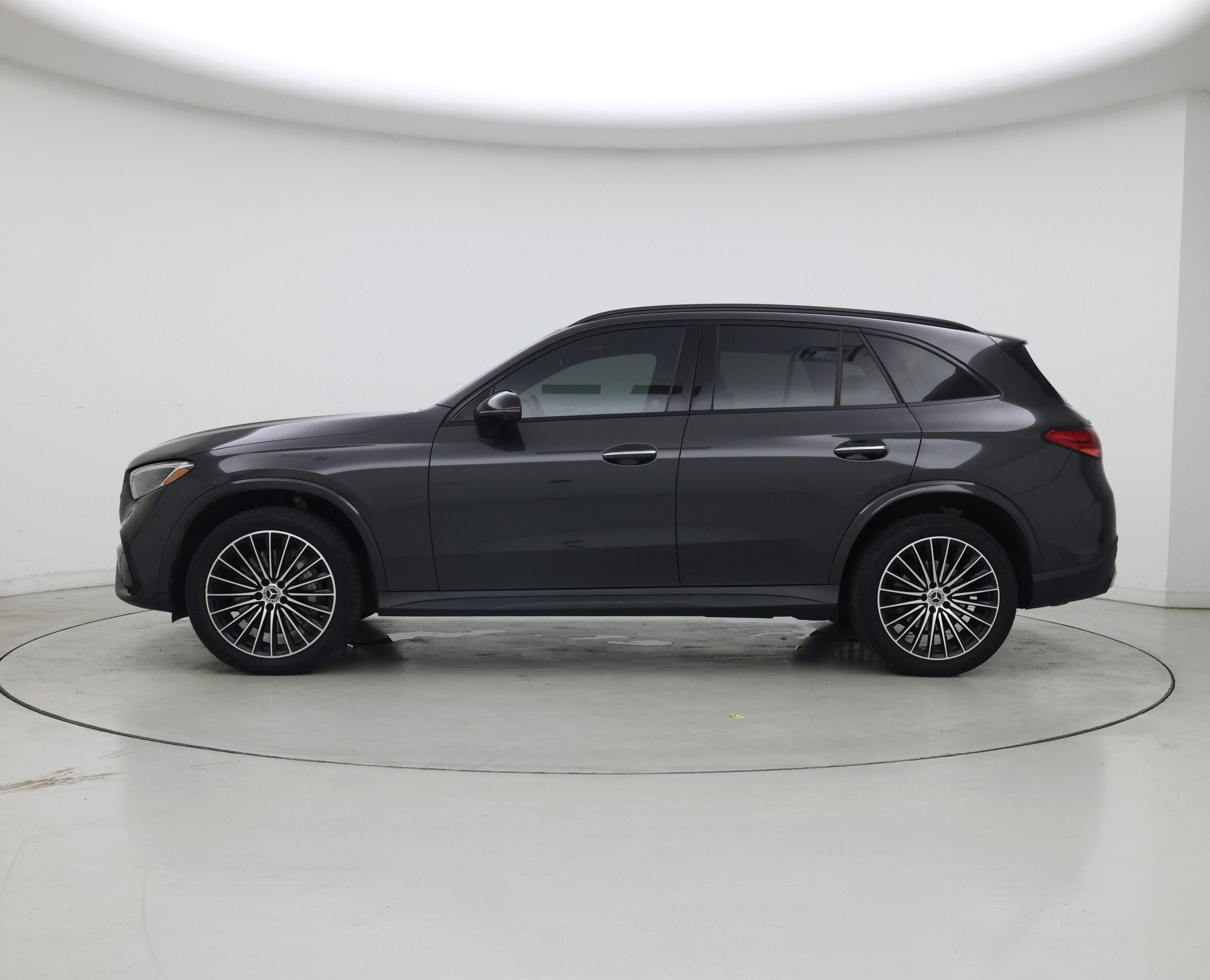 Thumbnail: 2024 Mercedes-Benz GLC - 3