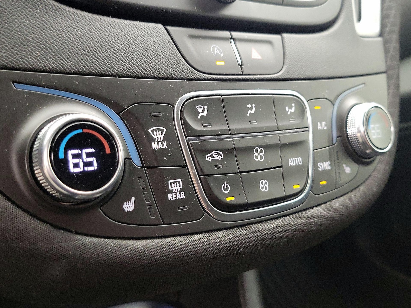 2023 Chevrolet Malibu 1LT - Photo 17