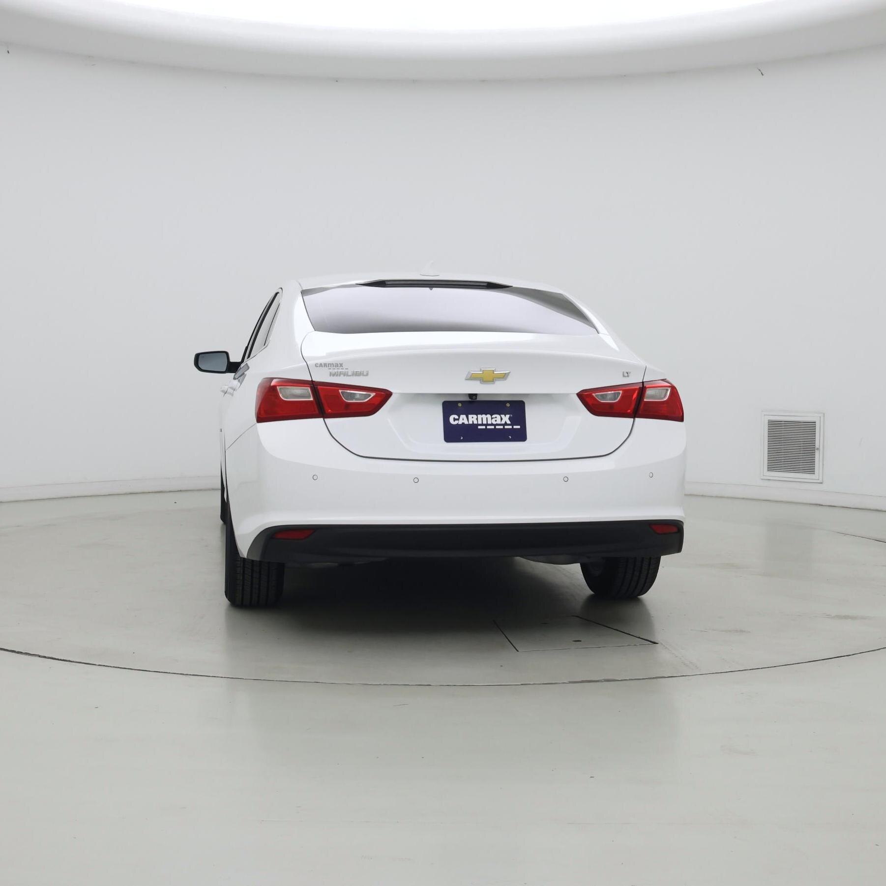 Thumbnail: 2023 Chevrolet Malibu - 6