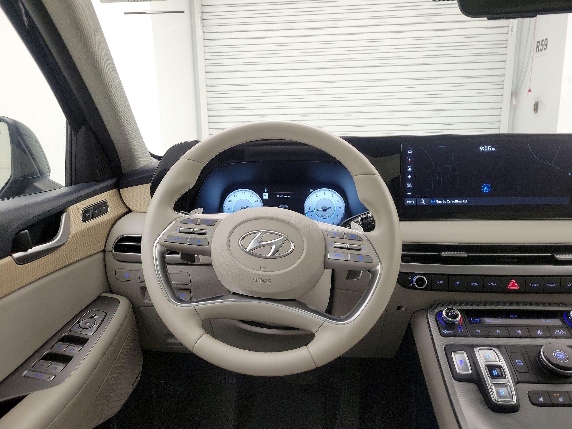 Thumbnail: 2023 Hyundai Palisade - 10