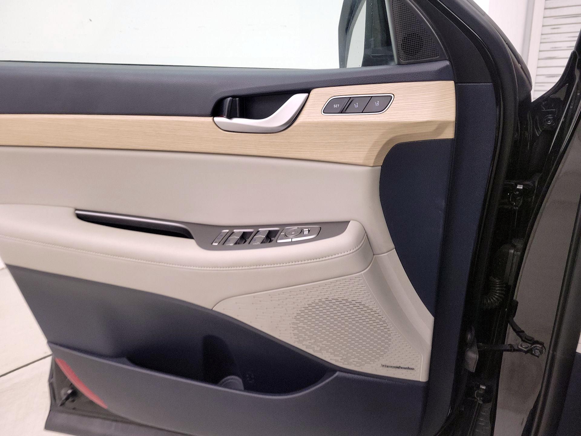 Thumbnail: 2023 Hyundai Palisade - 12