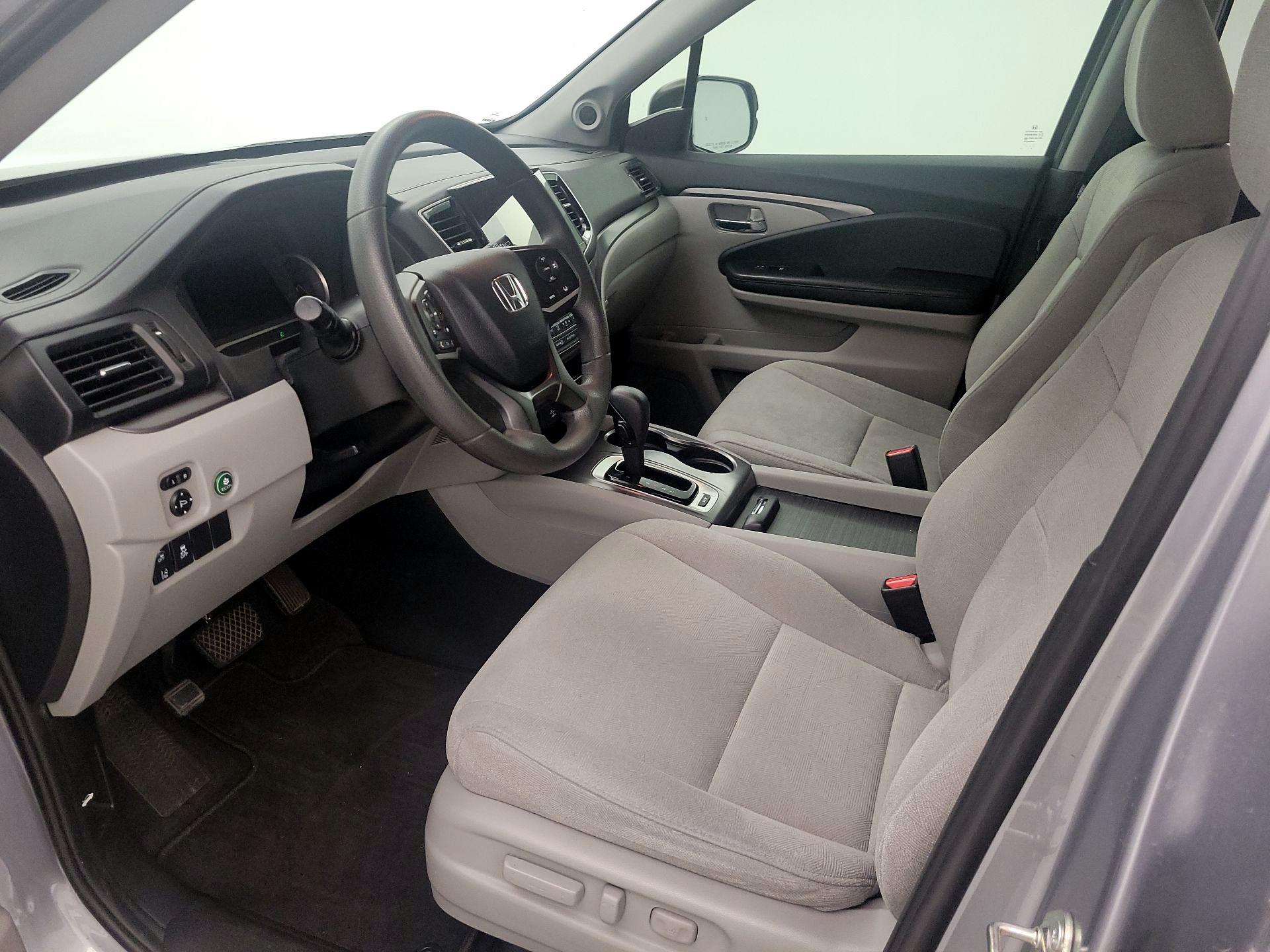 Thumbnail: 2020 Honda Pilot - 11