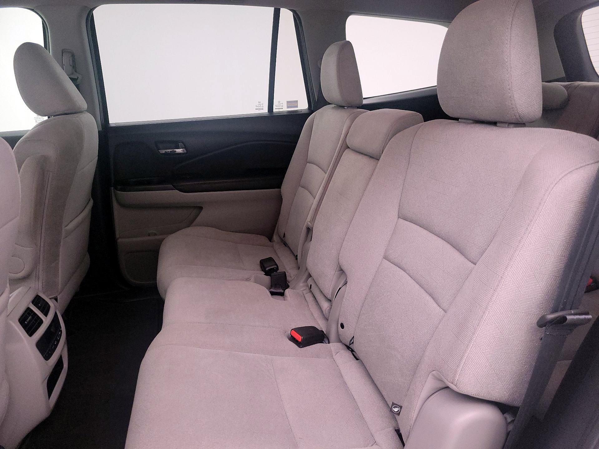 Thumbnail: 2020 Honda Pilot - 19