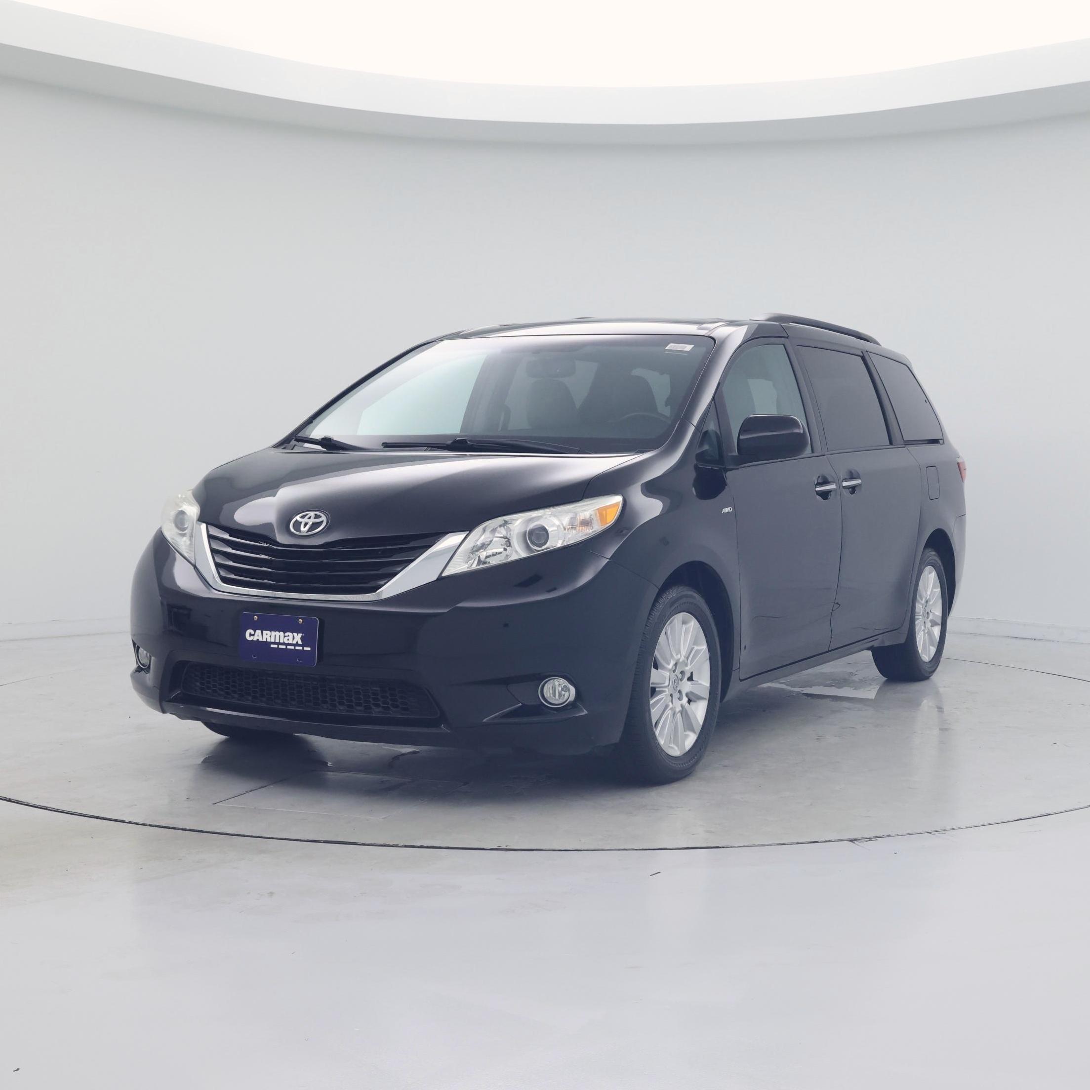 Thumbnail: 2016 Toyota Sienna - 4