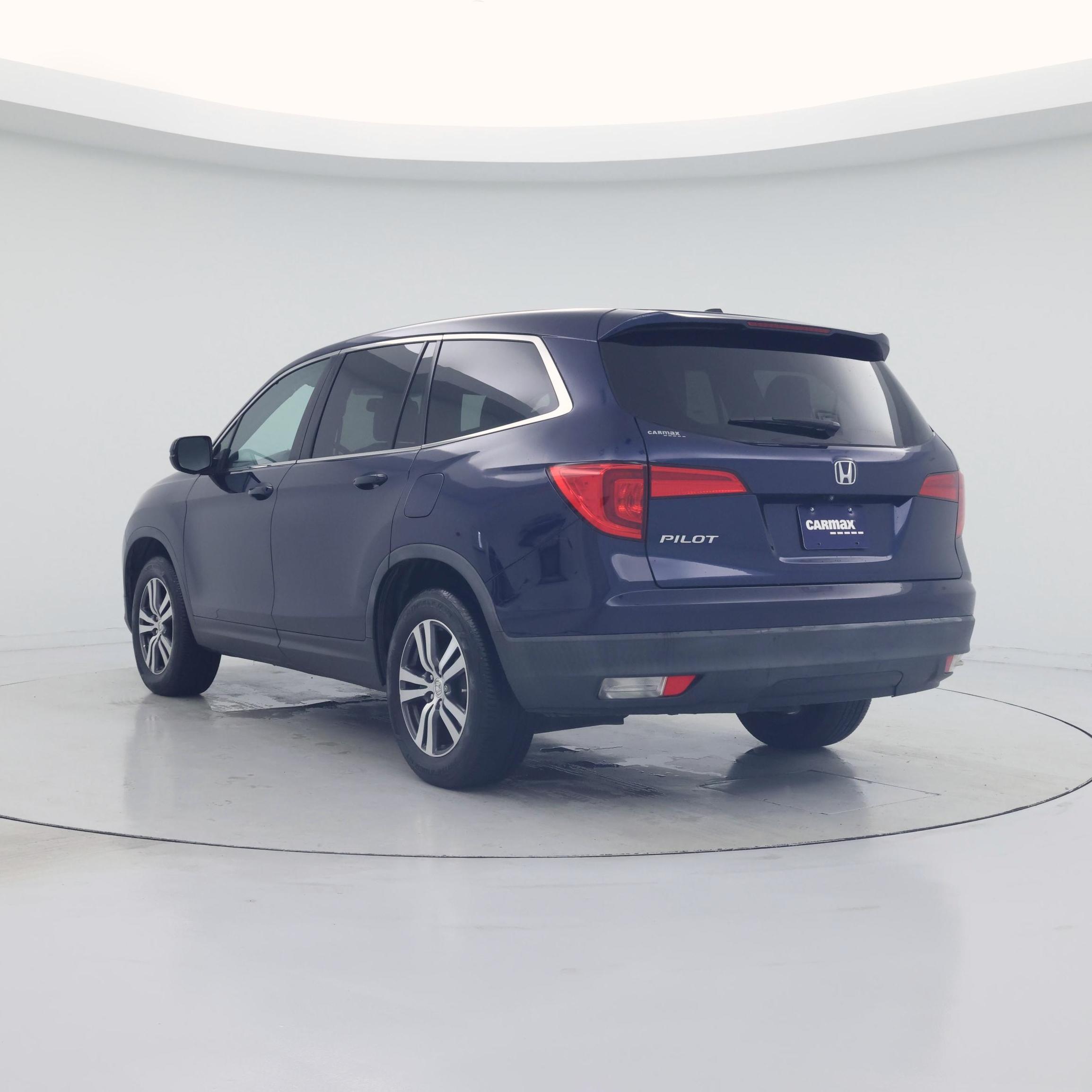 Thumbnail: 2017 Honda Pilot - 2