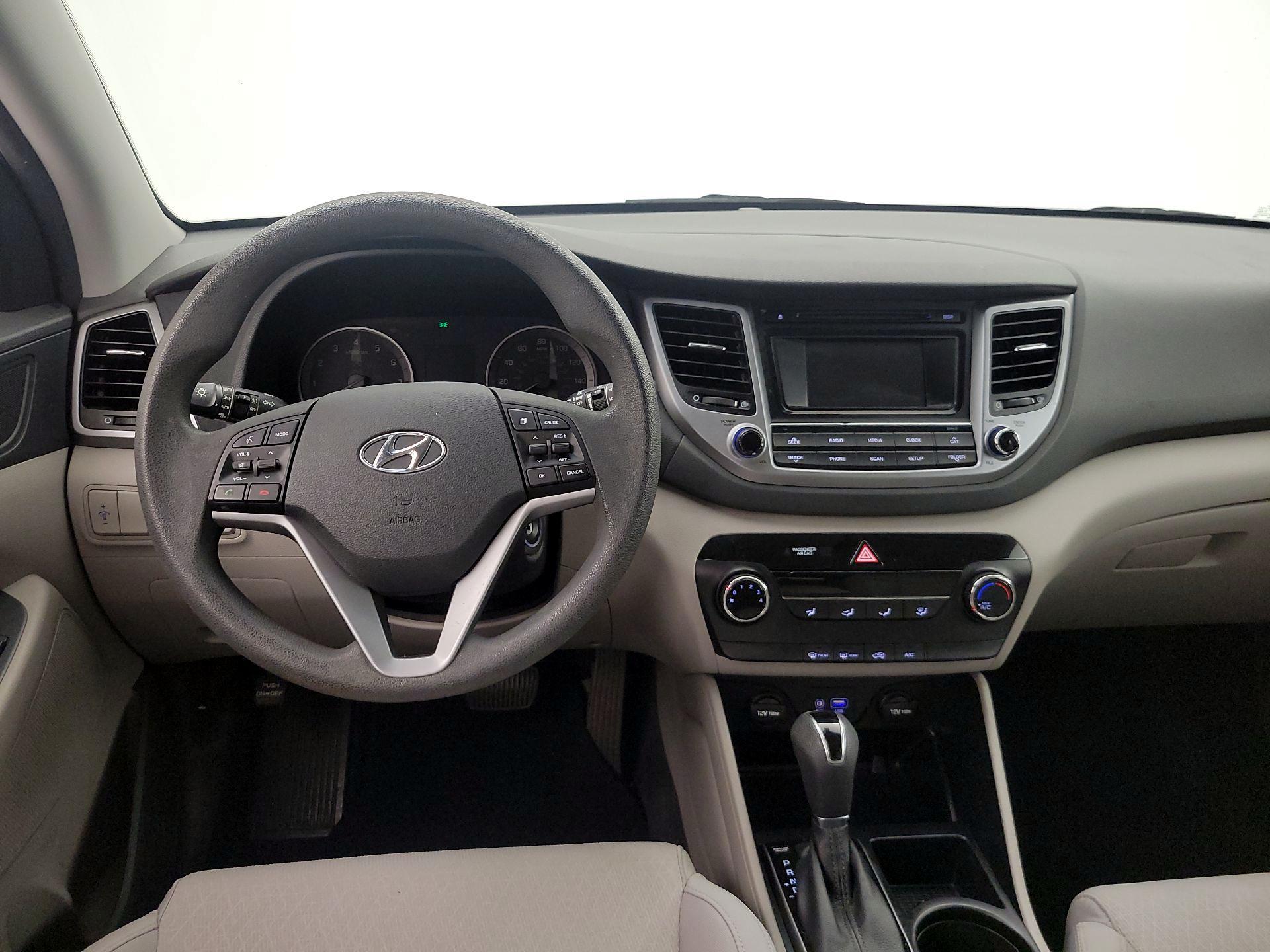 Thumbnail: 2017 Hyundai Tucson - 10
