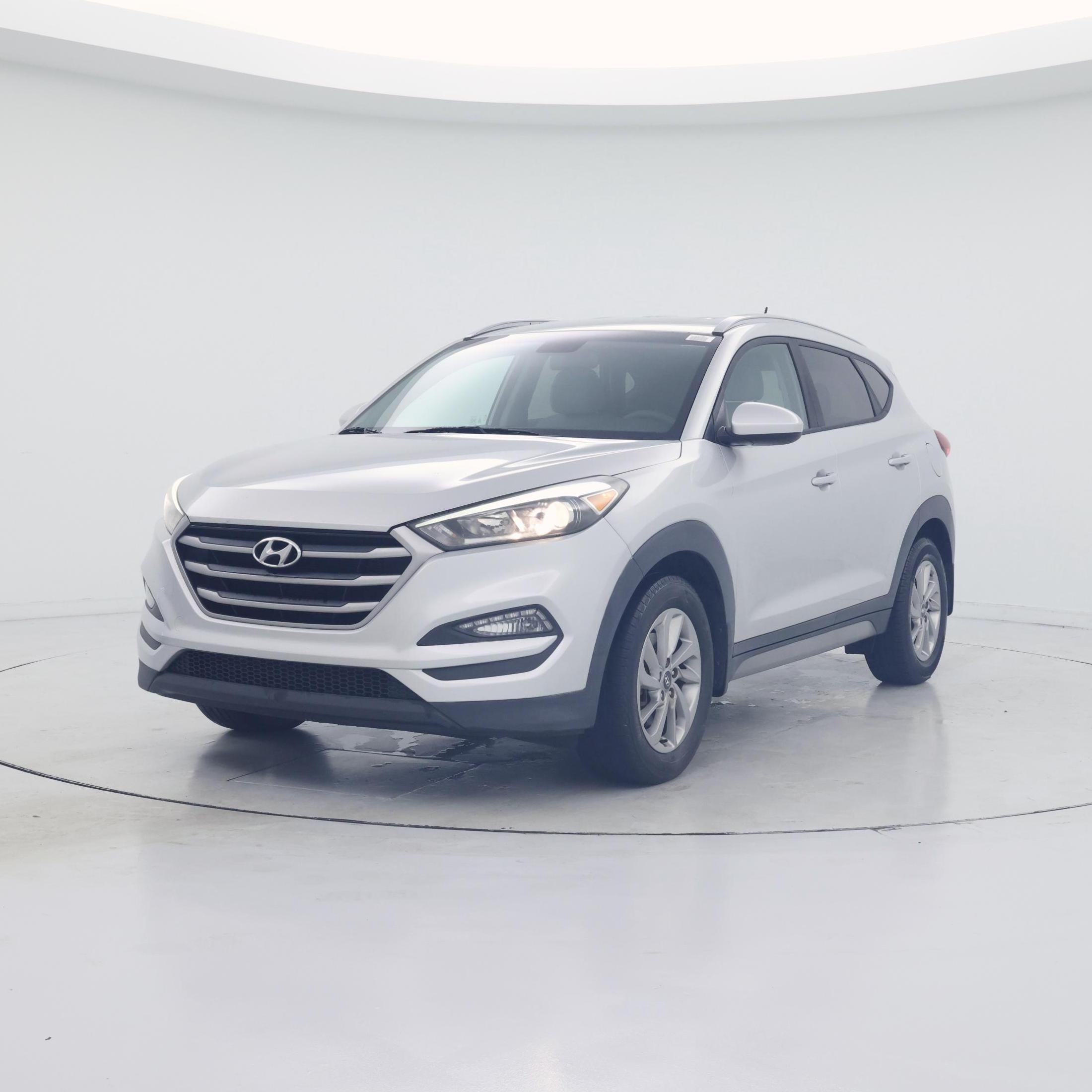 Thumbnail: 2017 Hyundai Tucson - 4