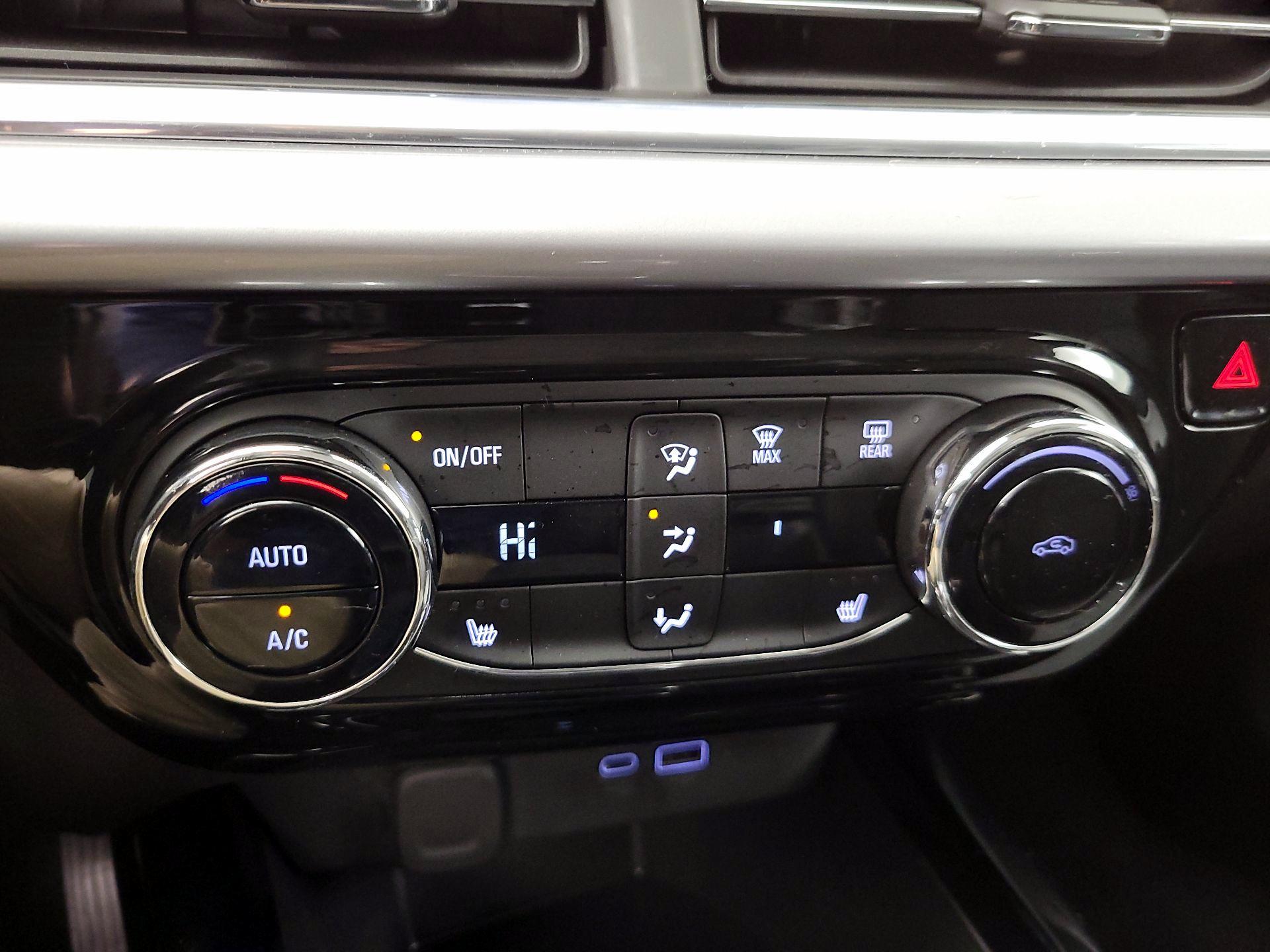Thumbnail: 2024 Chevrolet Trax - 16