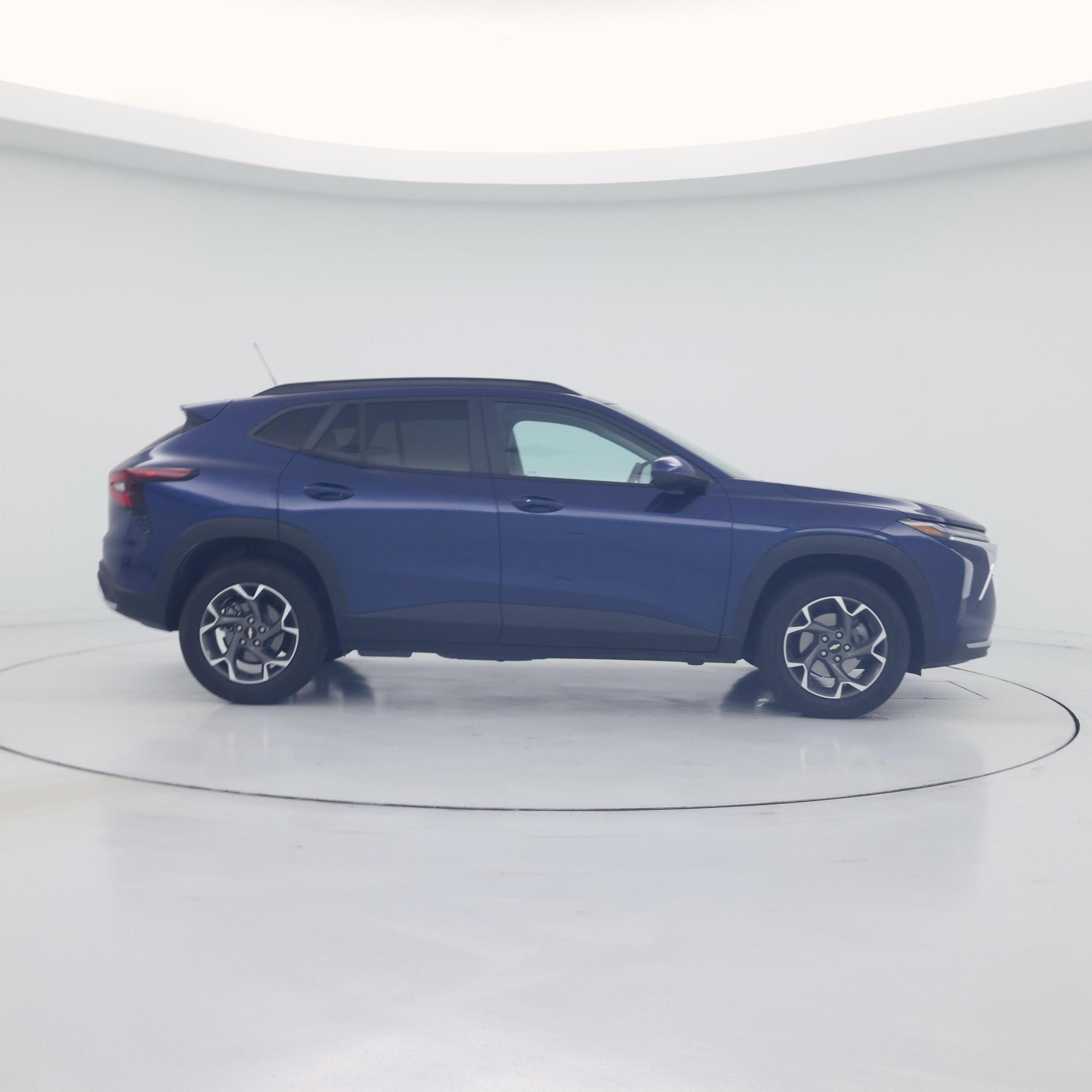 Thumbnail: 2024 Chevrolet Trax - 7