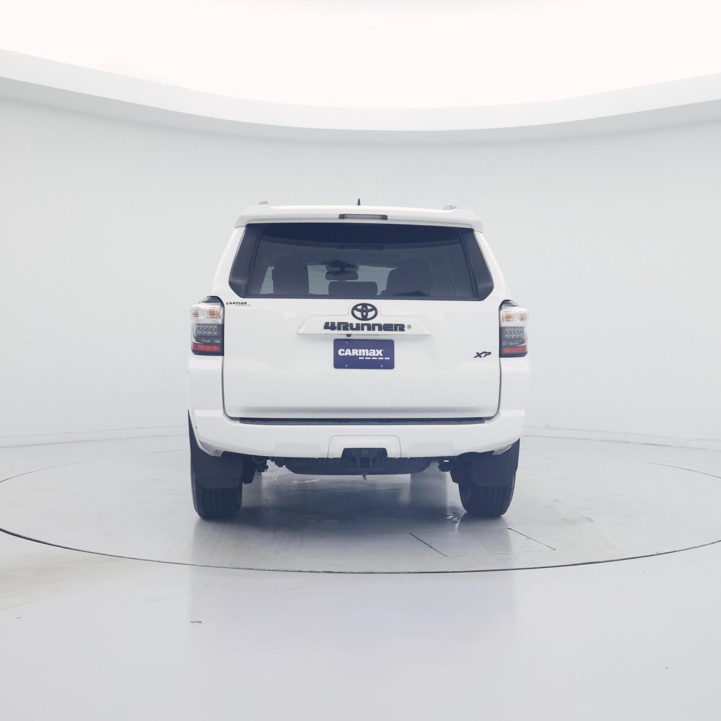 Thumbnail: 2017 Toyota 4Runner - 6