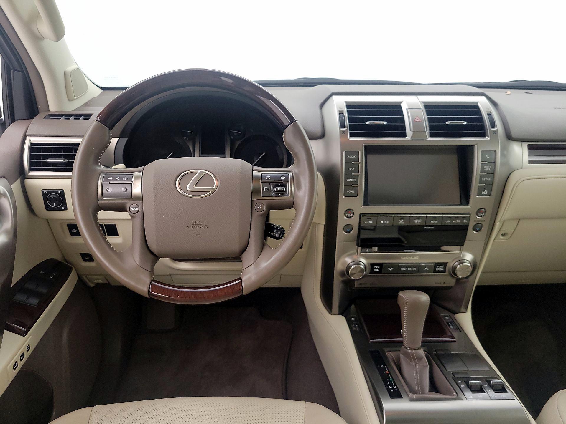 Thumbnail: 2017 Lexus GX - 10