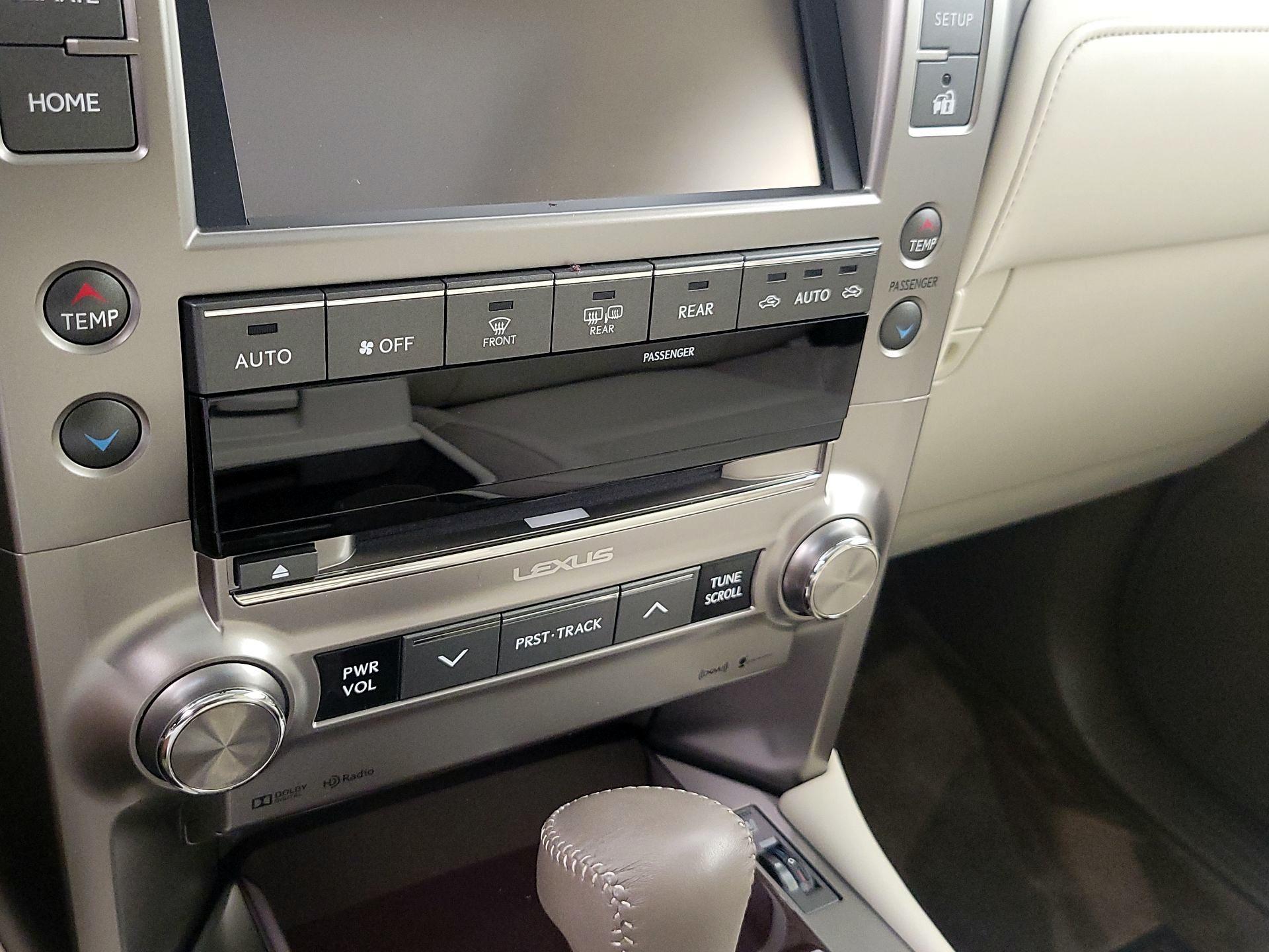 Thumbnail: 2017 Lexus GX - 17