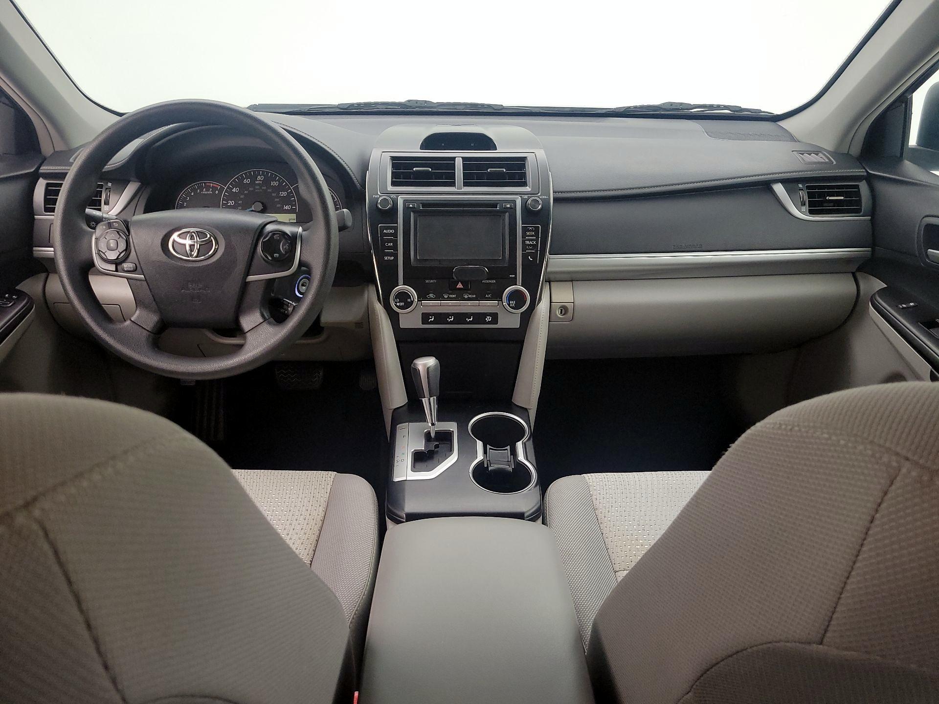 Thumbnail: 2014 Toyota Camry - 9
