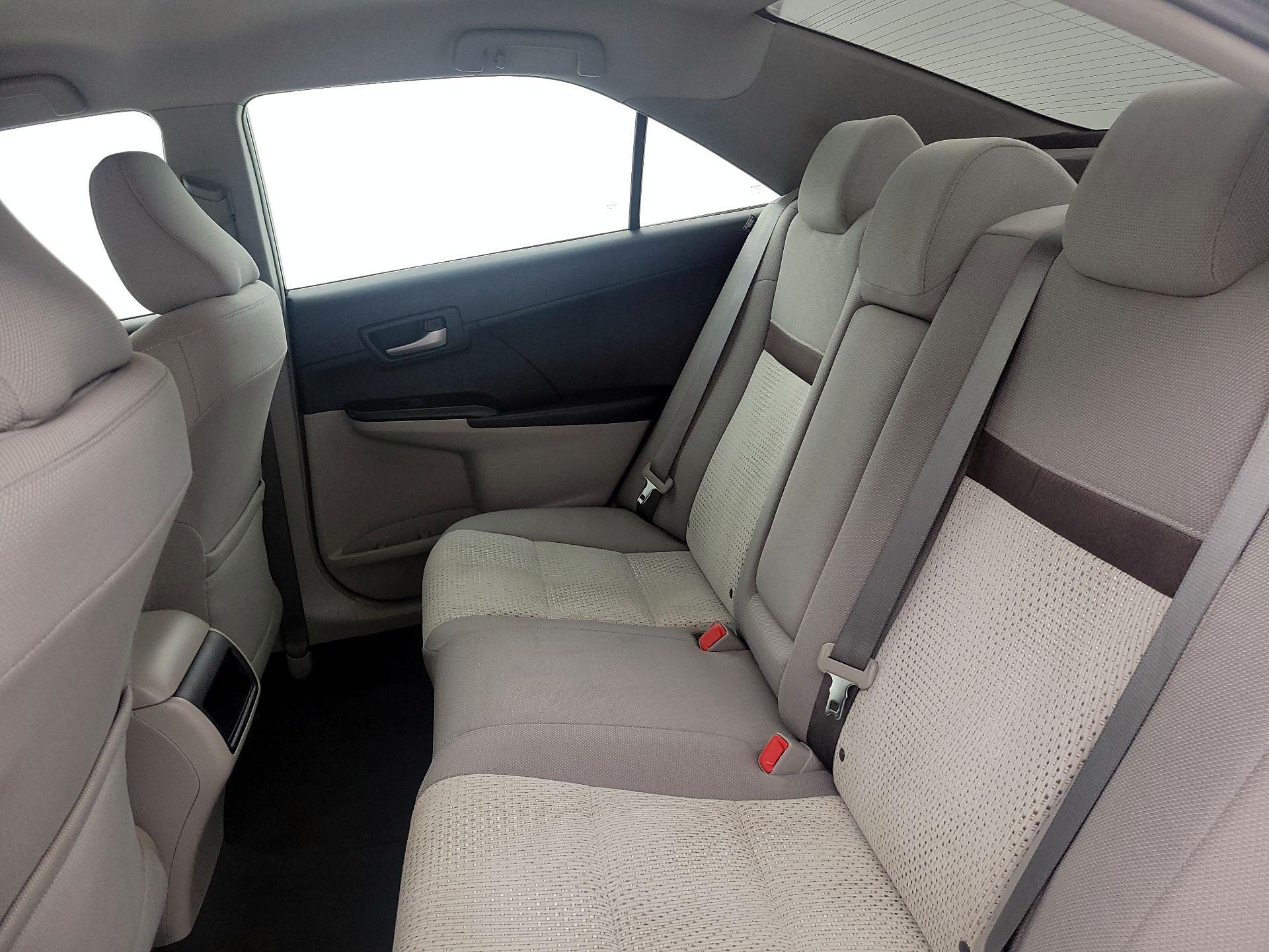 Thumbnail: 2014 Toyota Camry - 19