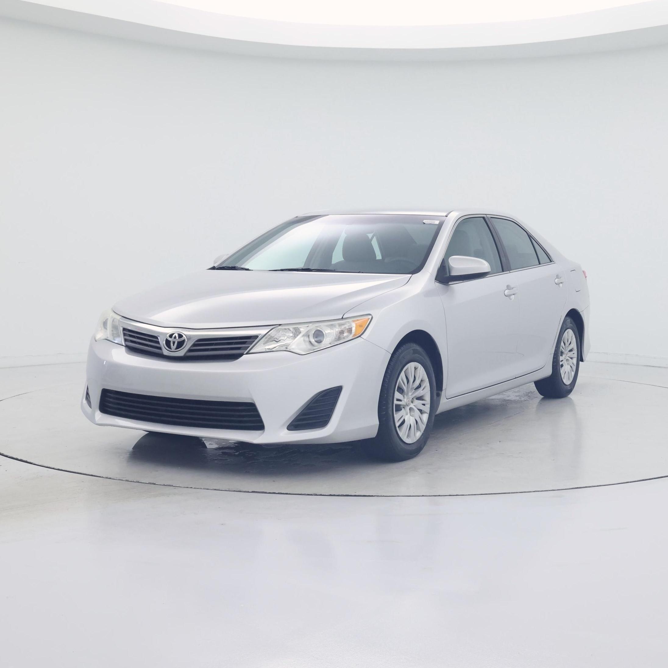 Thumbnail: 2014 Toyota Camry - 4