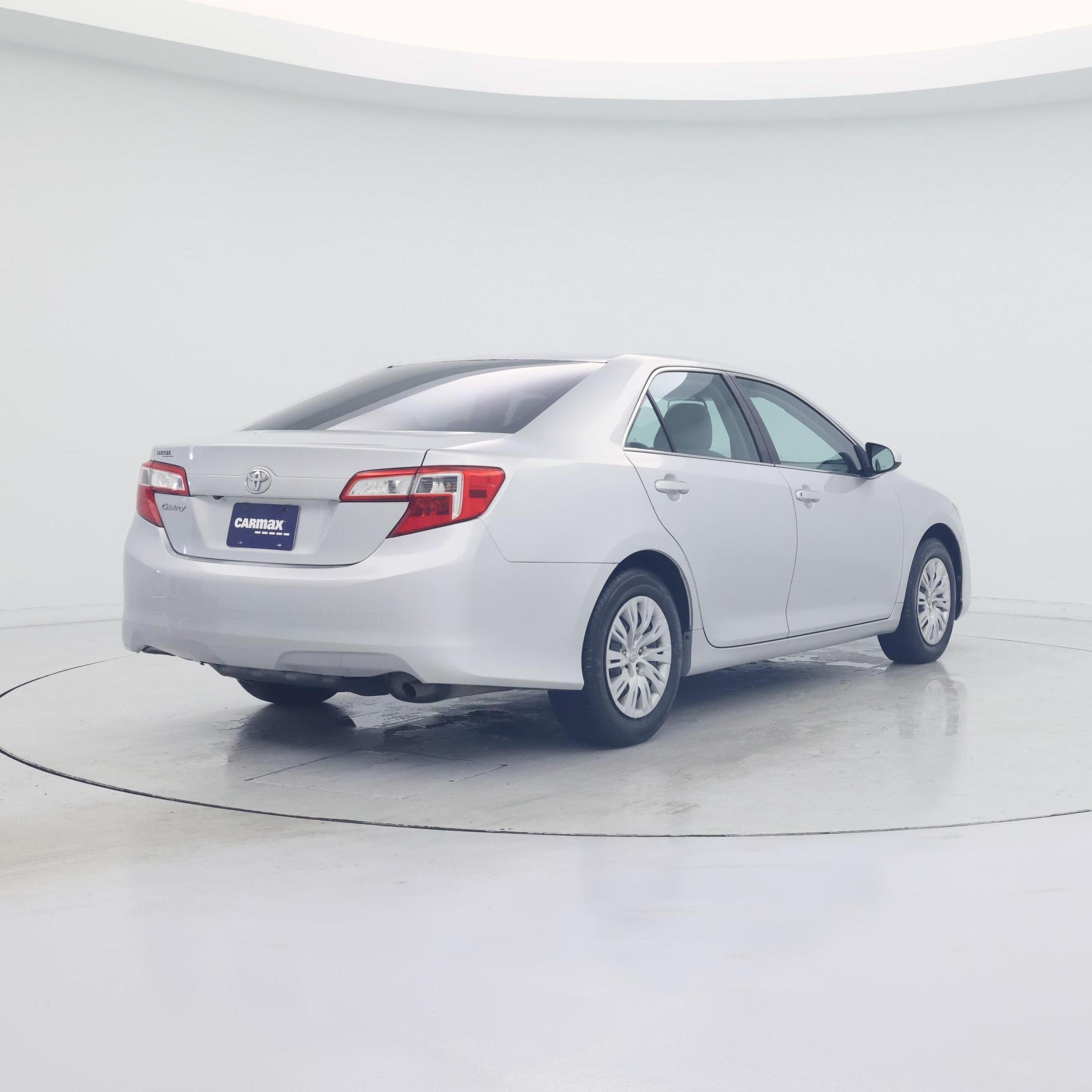 Thumbnail: 2014 Toyota Camry - 8