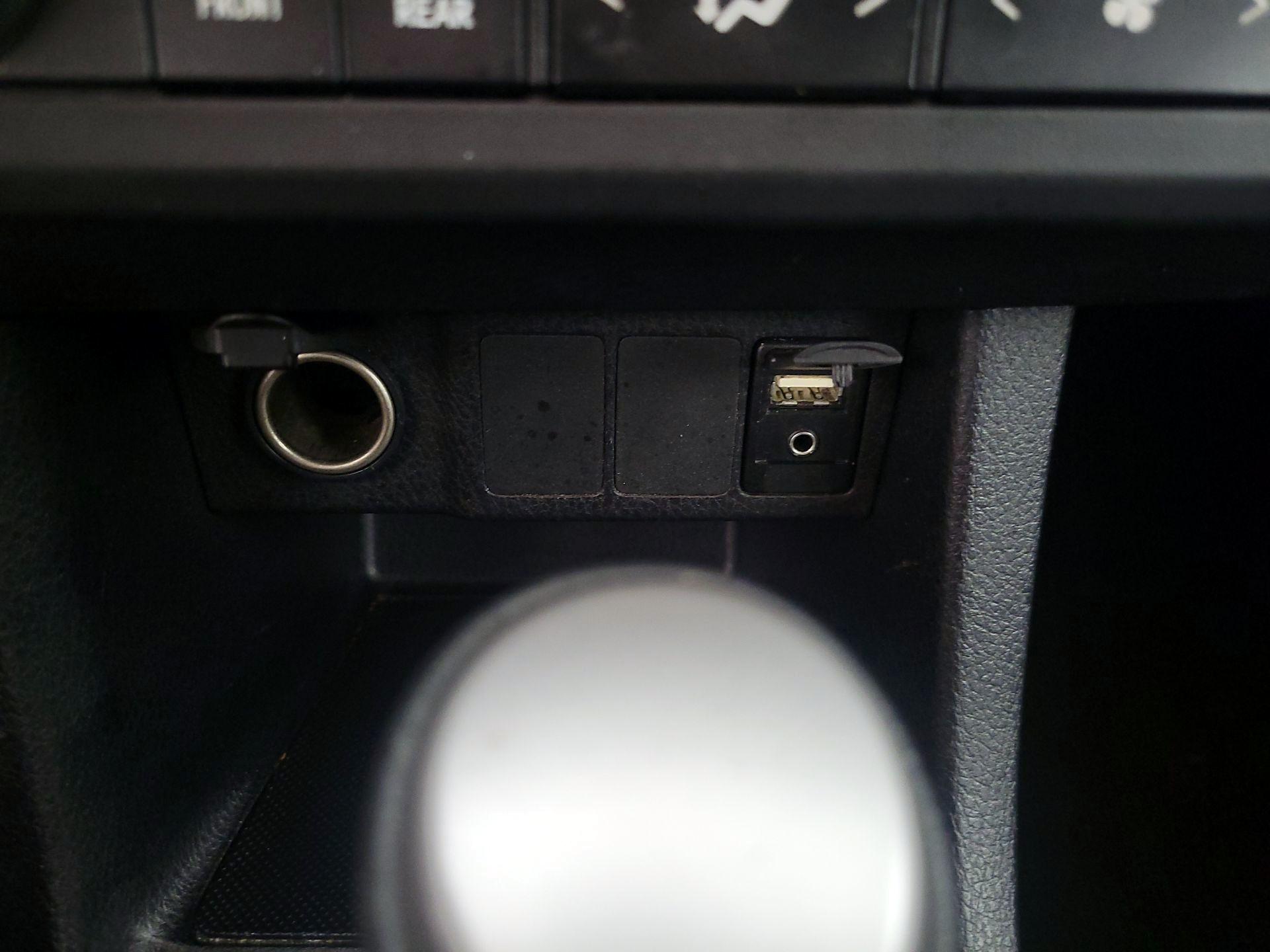 Thumbnail: 2014 Toyota Corolla - 18