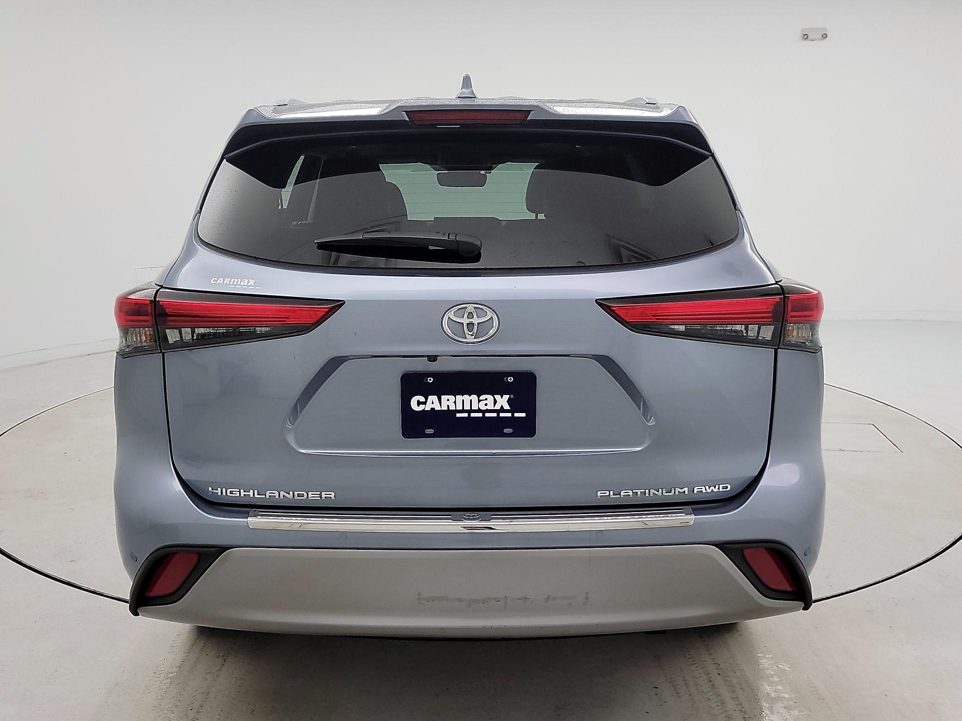 Thumbnail: 2022 Toyota Highlander - 6