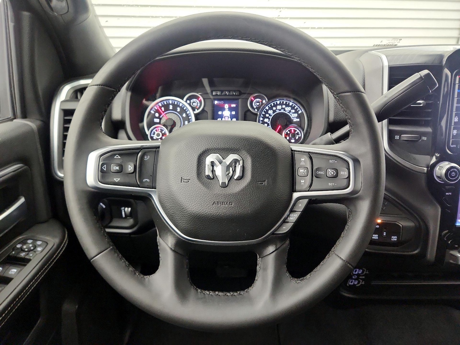 2025 RAM Ram 2500 Pickup Big Horn - Photo 11