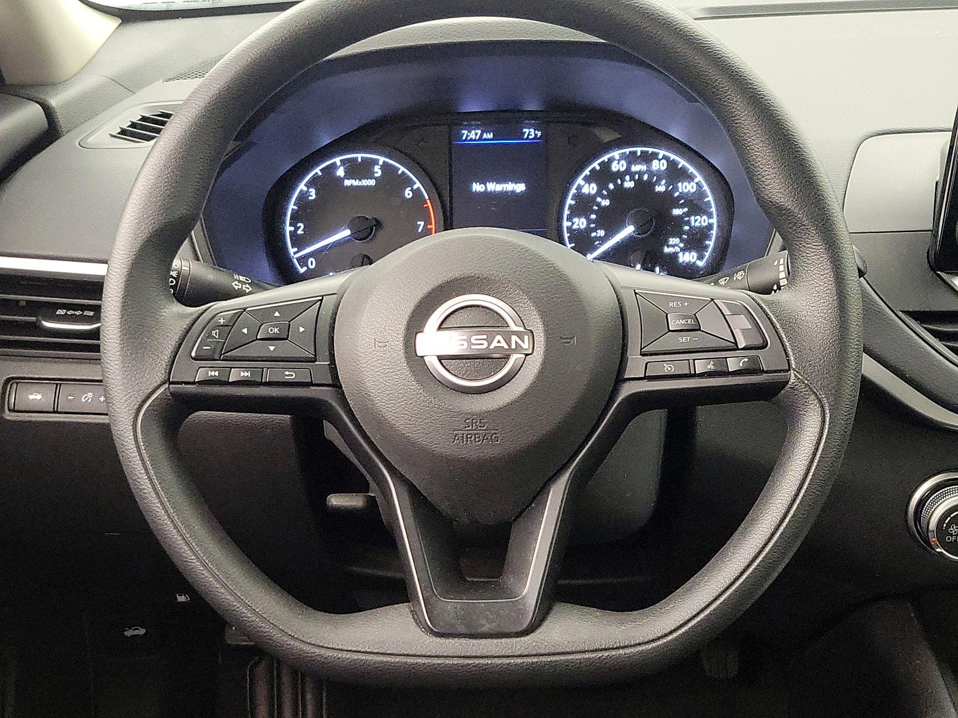 Thumbnail: 2023 Nissan Altima - 10