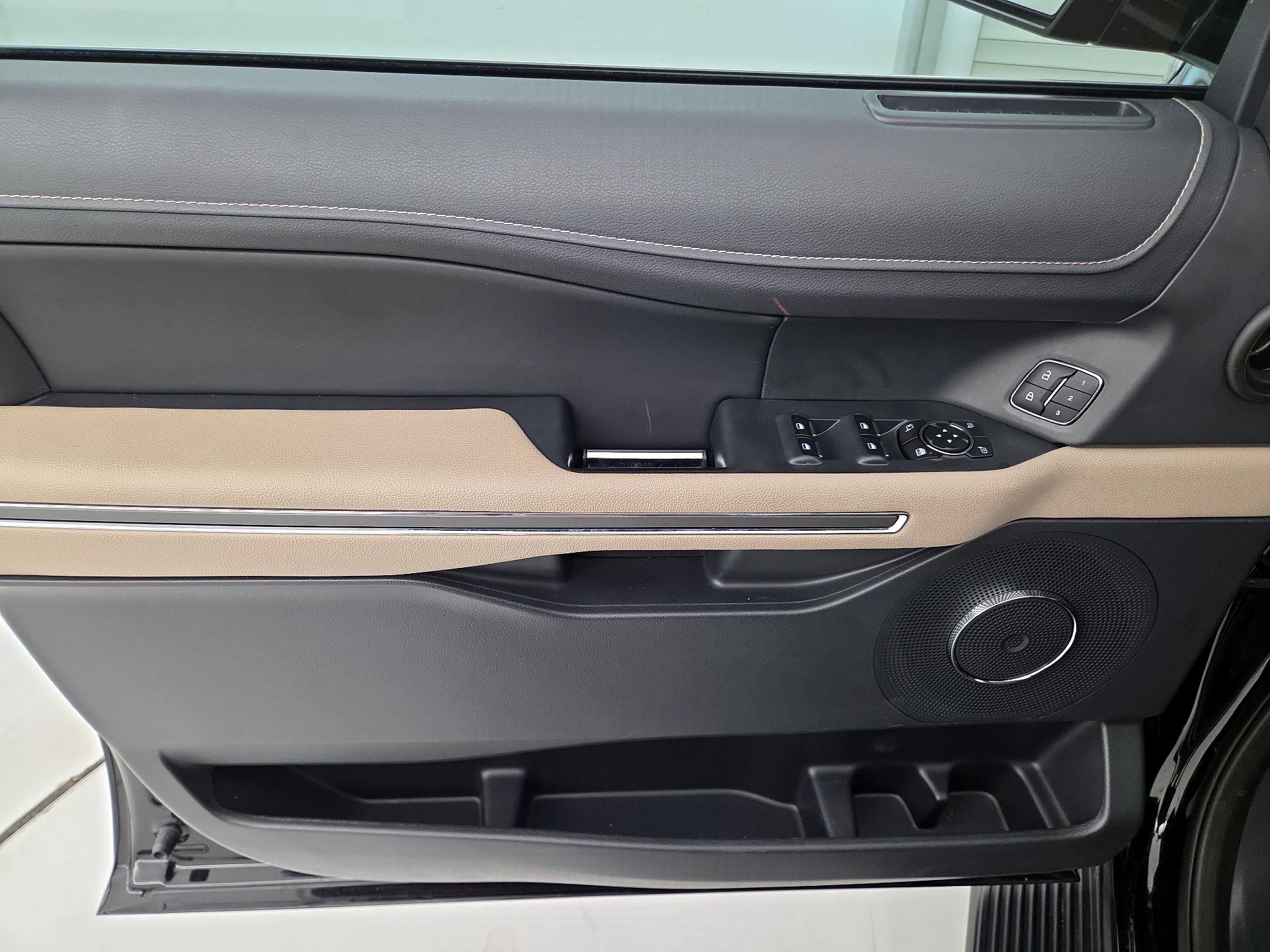 Thumbnail: 2024 Ford Expedition - 12