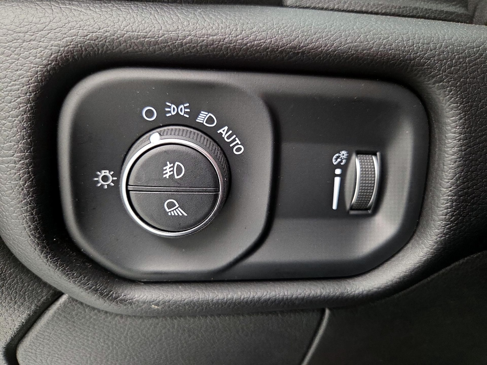 2025 RAM Ram 2500 Pickup Big Horn - Photo 14
