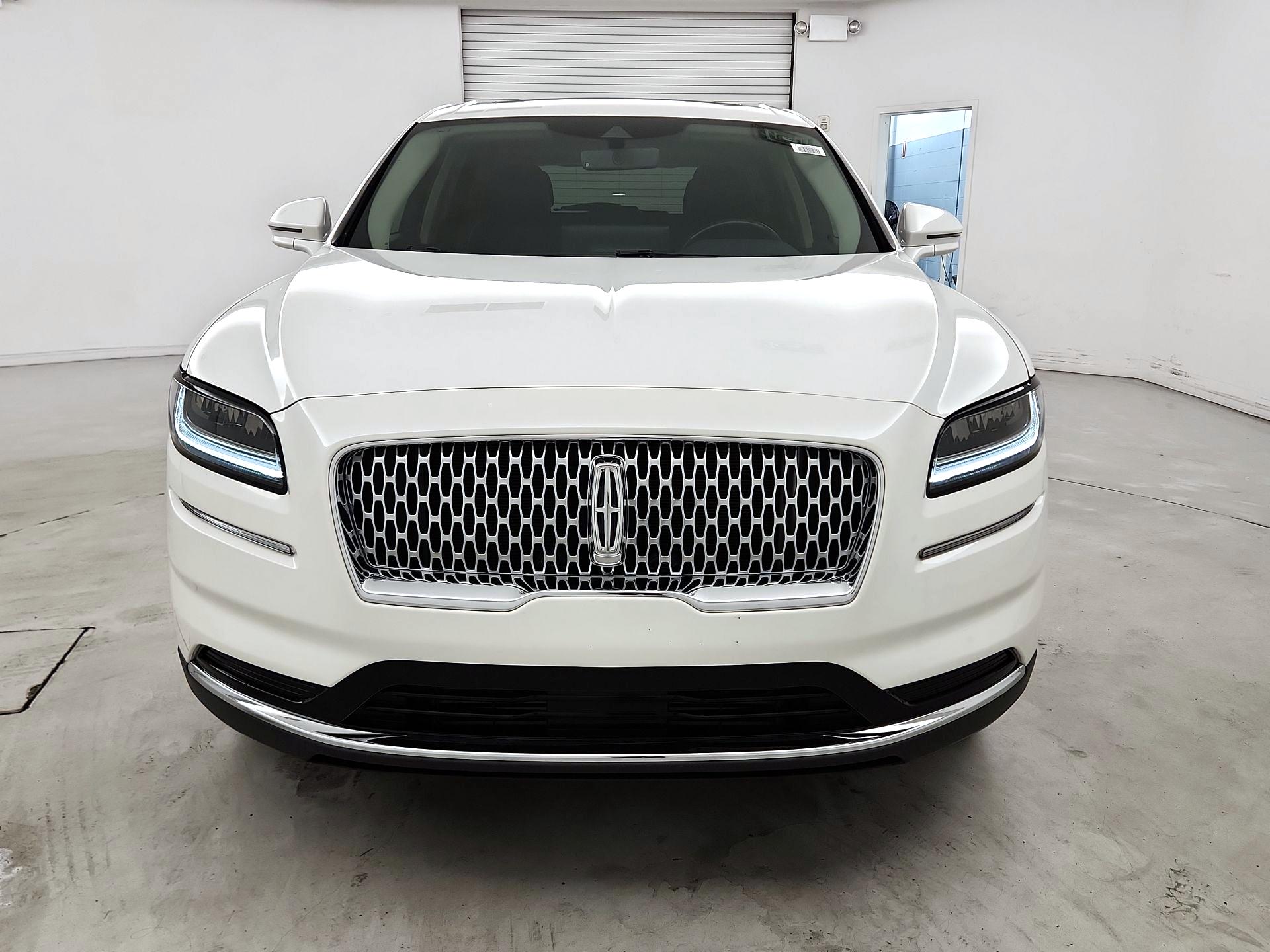 Thumbnail: 2023 Lincoln Nautilus - 2