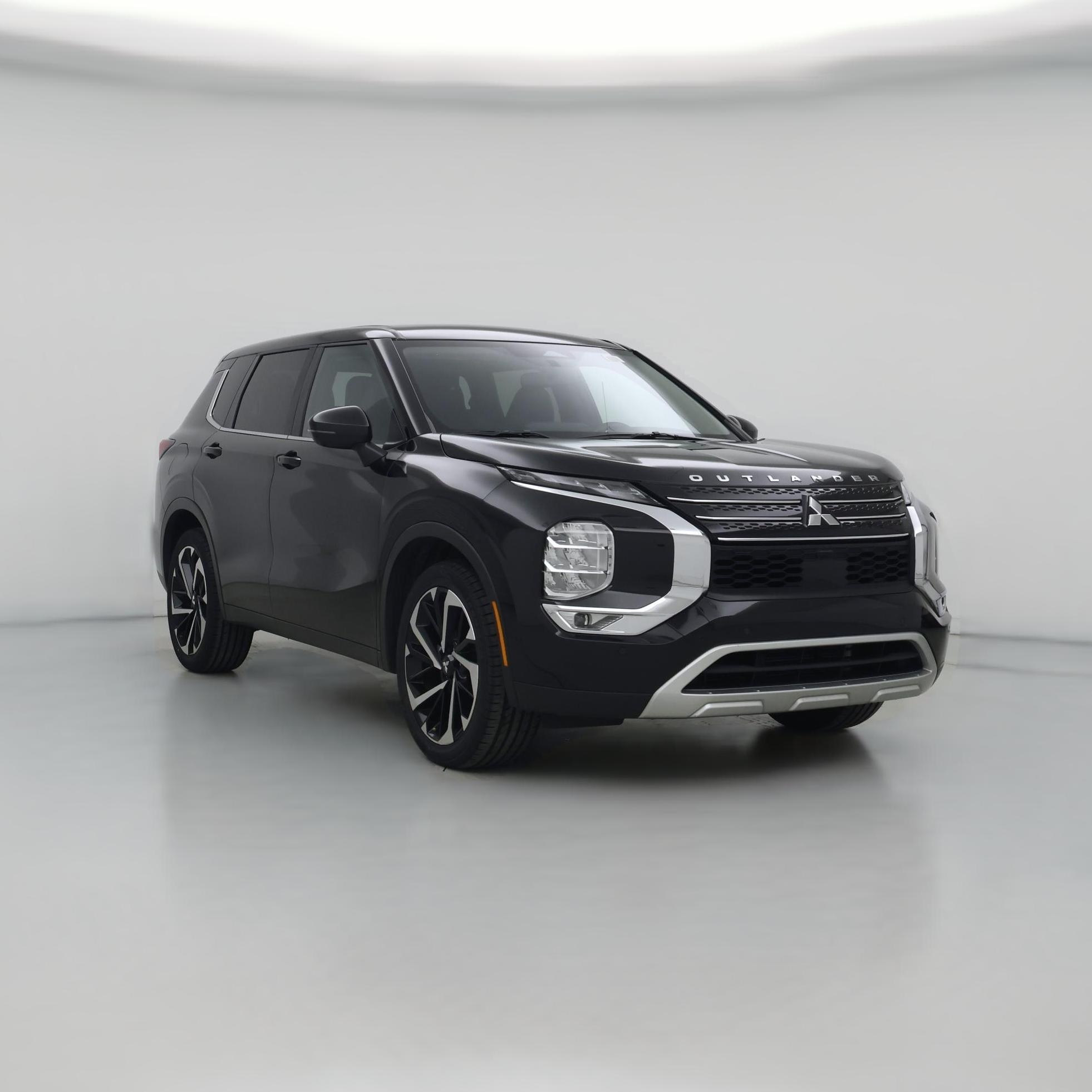 Thumbnail: 2024 Mitsubishi Outlander - 1