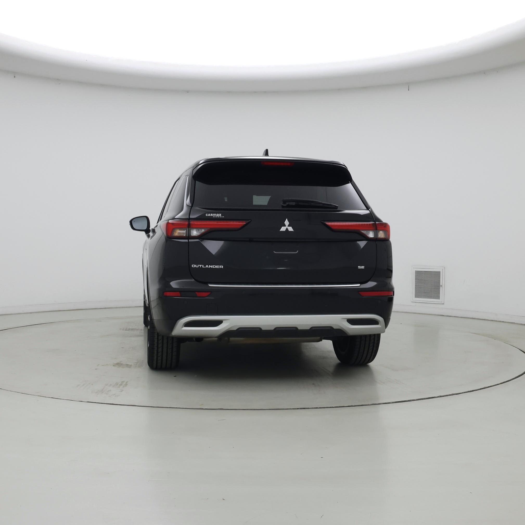 Thumbnail: 2024 Mitsubishi Outlander - 6