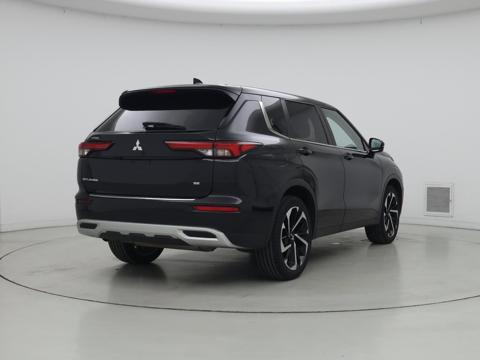 2024 Mitsubishi Outlander SE - Photo 9
