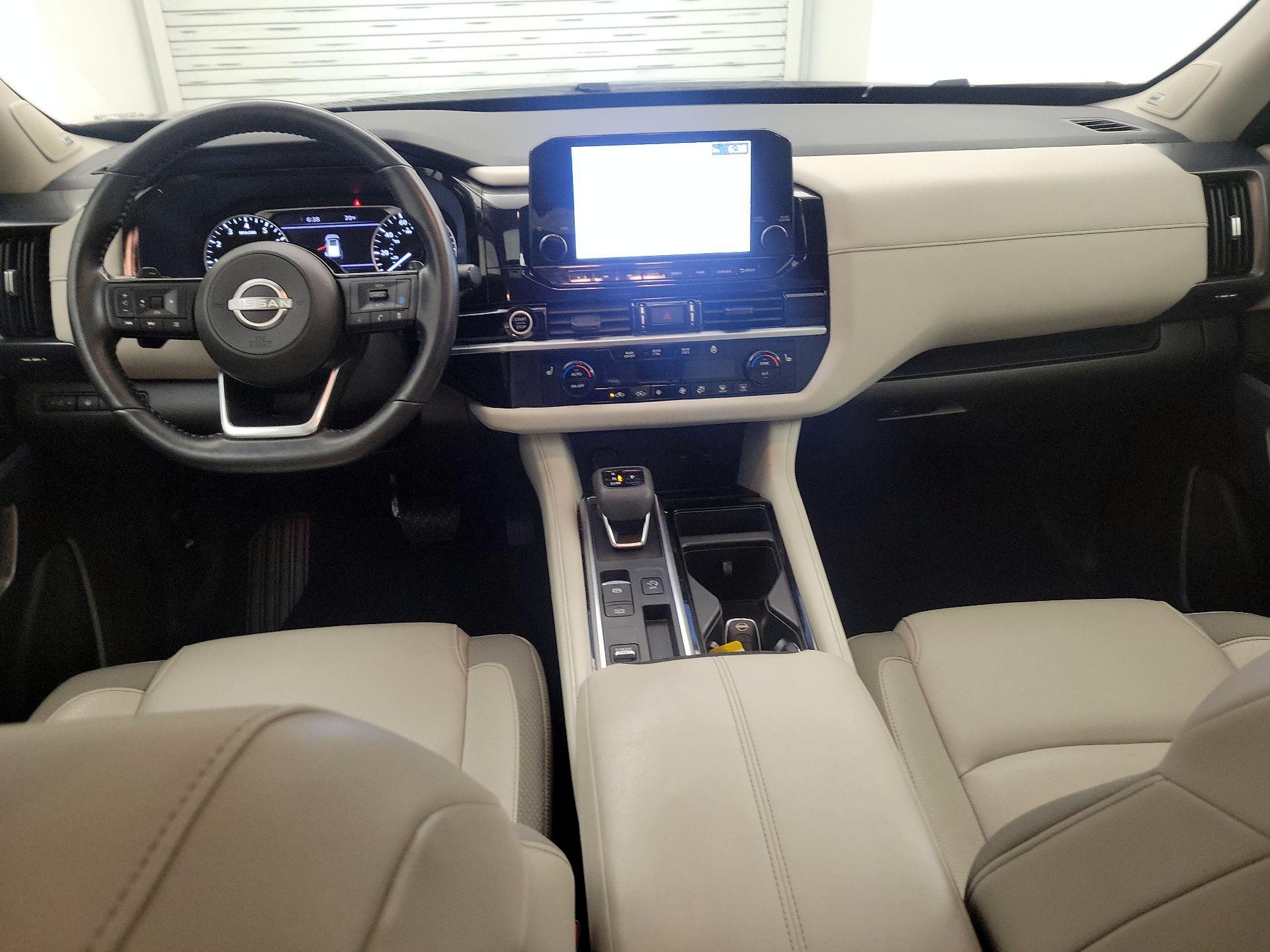 Thumbnail: 2024 Nissan Pathfinder - 9