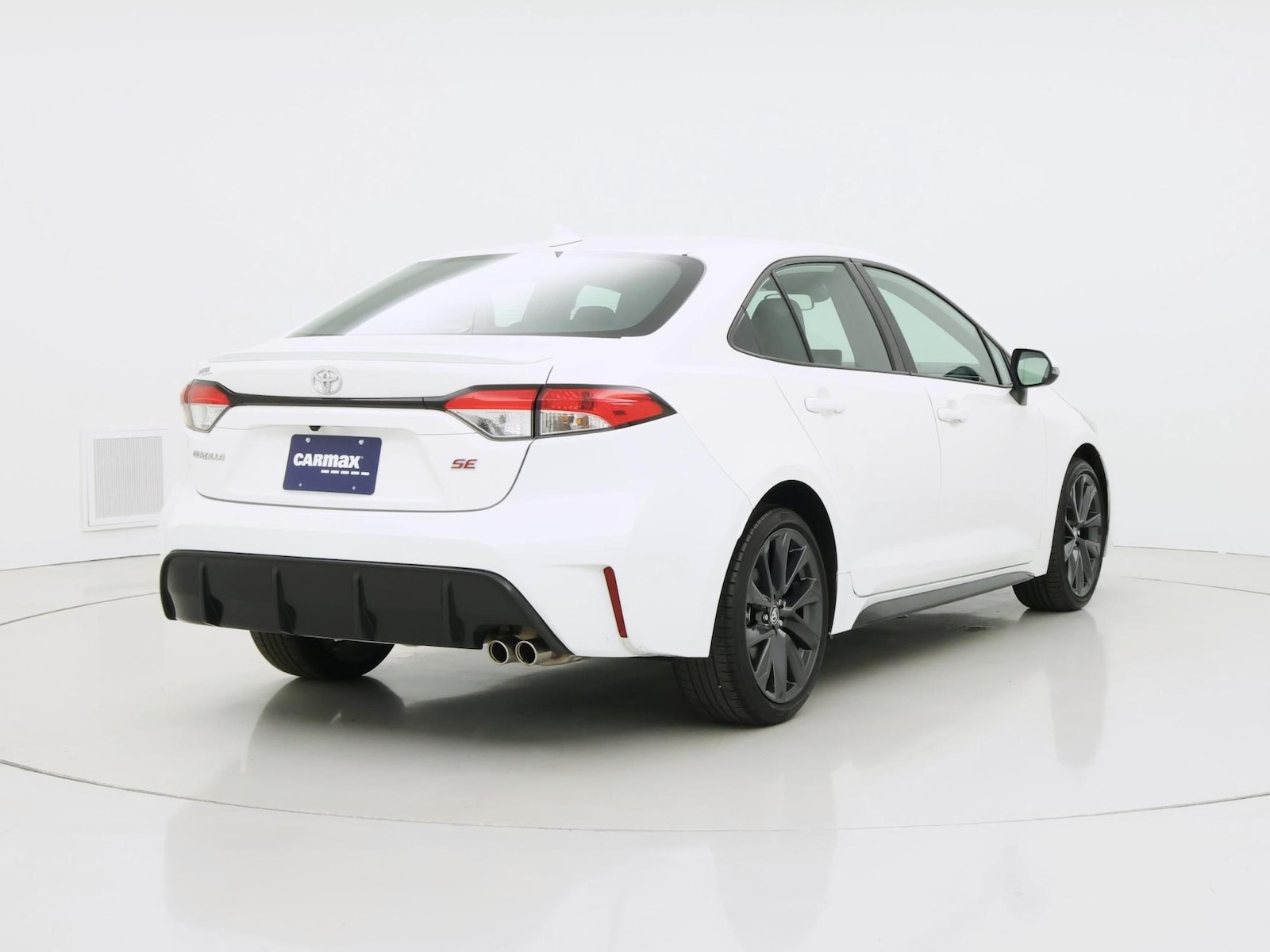2025 Toyota Corolla SE - Photo 9