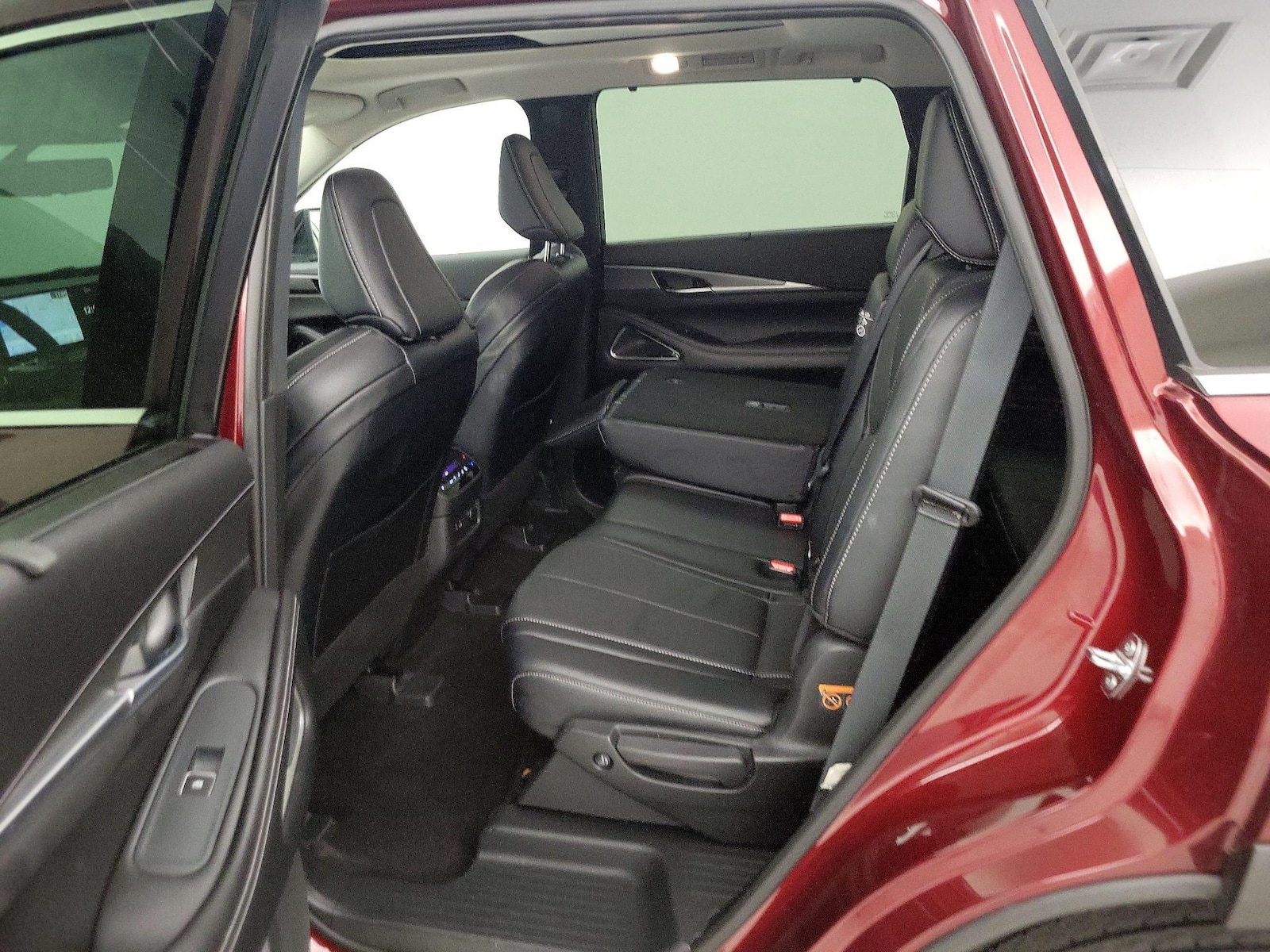 2023 INFINITI QX60 LUXE - Photo 22