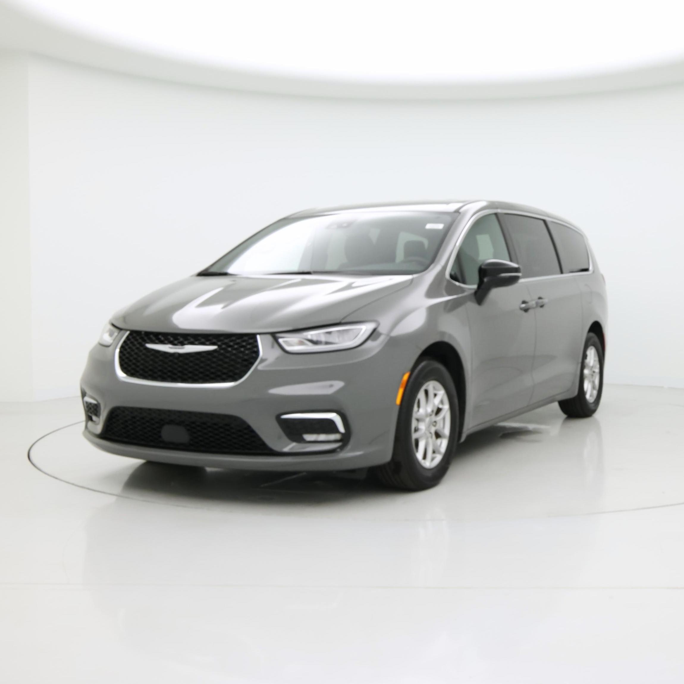 Thumbnail: 2025 Chrysler Pacifica - 4