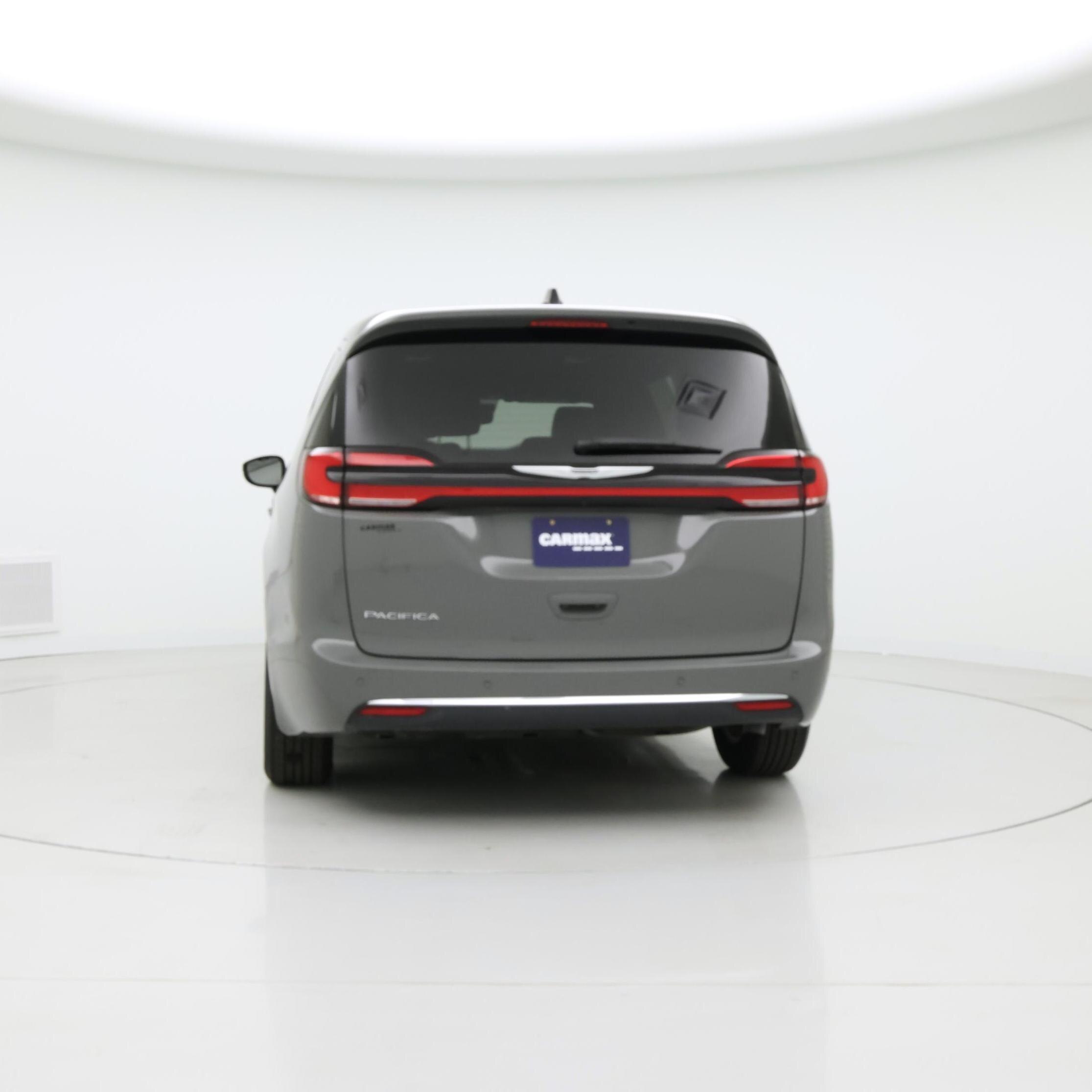 Thumbnail: 2025 Chrysler Pacifica - 6