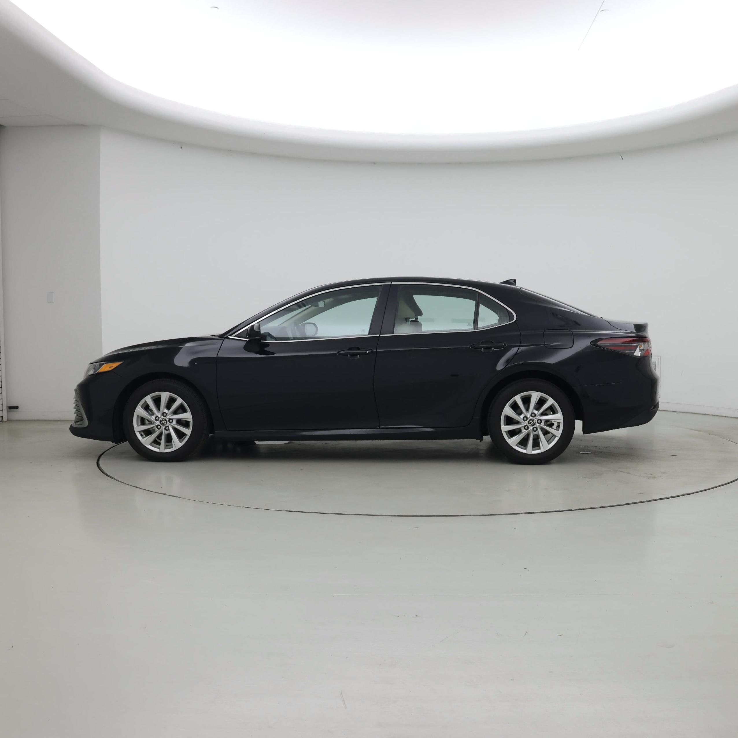 Thumbnail: 2024 Toyota Camry - 3