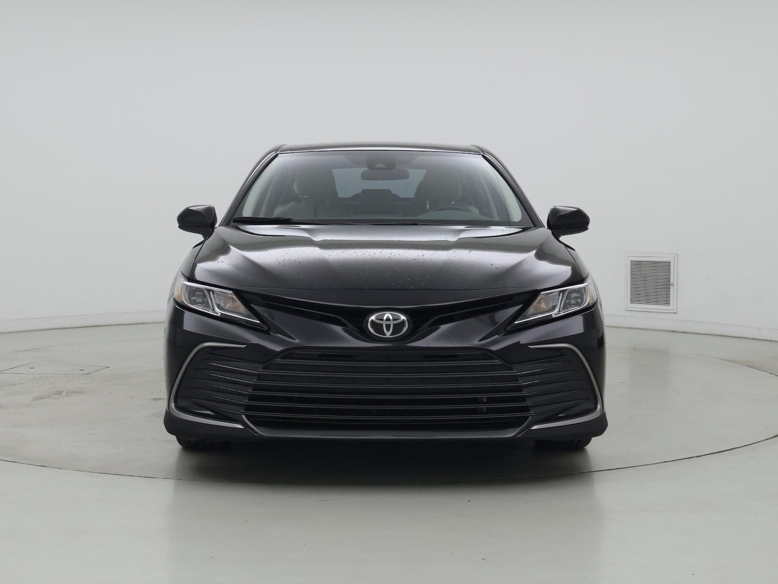 2024 Toyota Camry LE - Photo 6