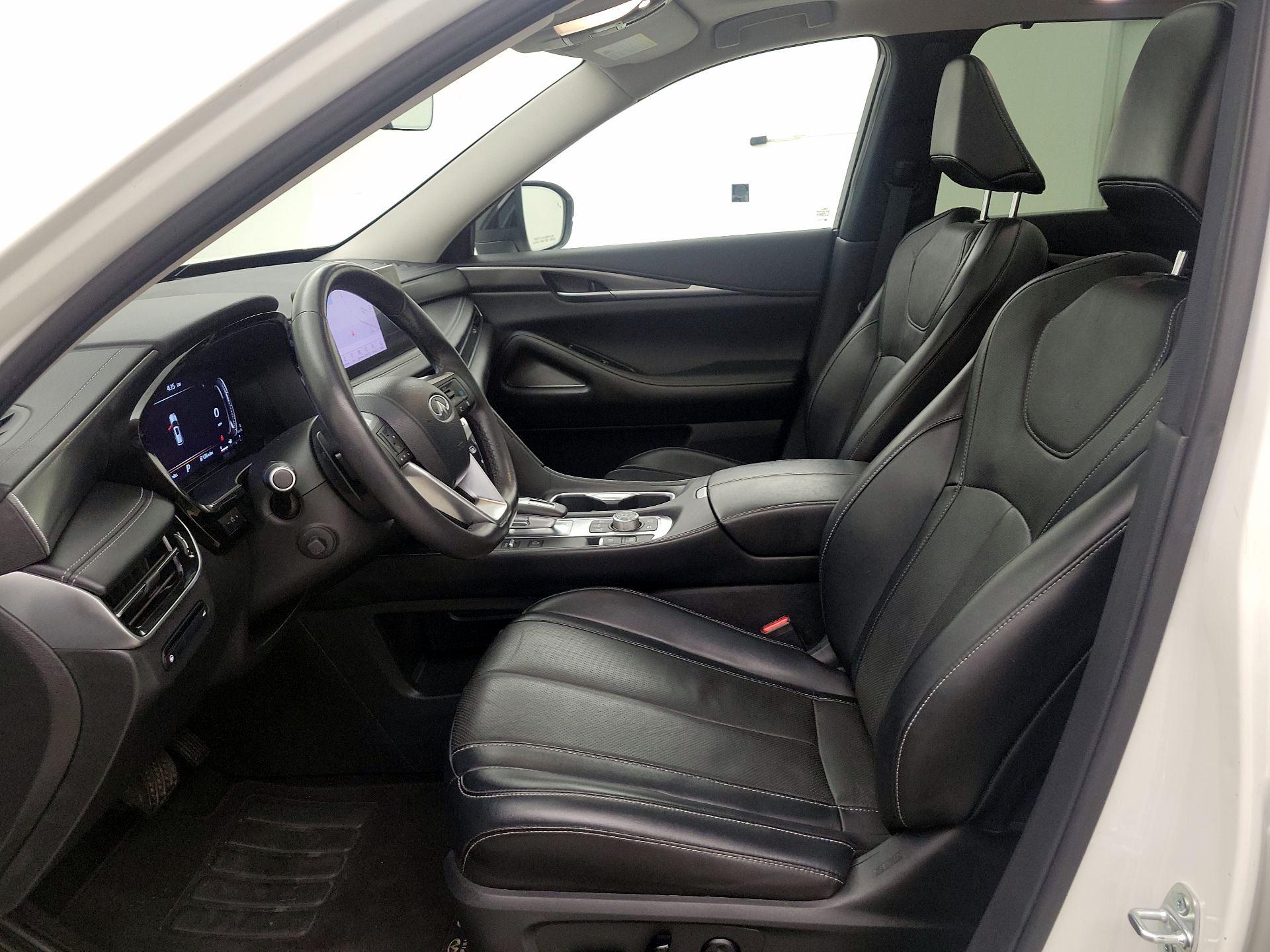 Thumbnail: 2023 INFINITI QX60 - 11