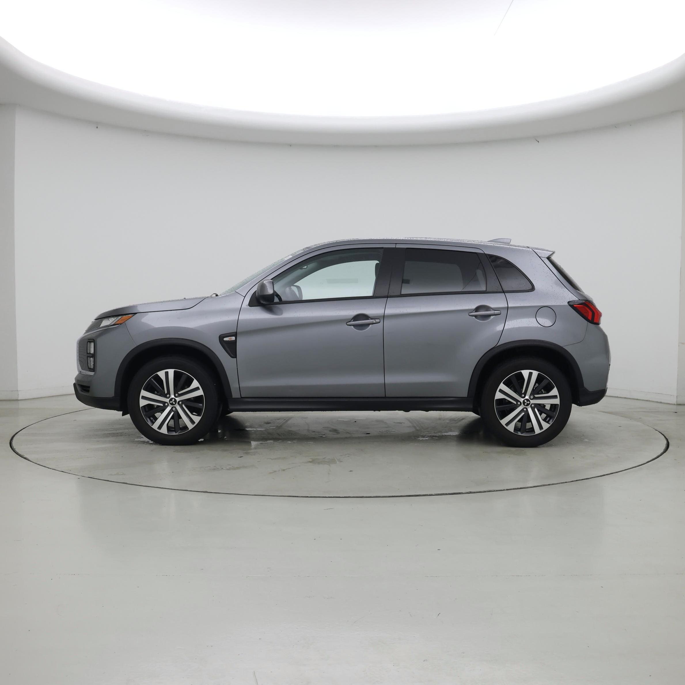 Thumbnail: 2025 Mitsubishi Outlander Sport - 3