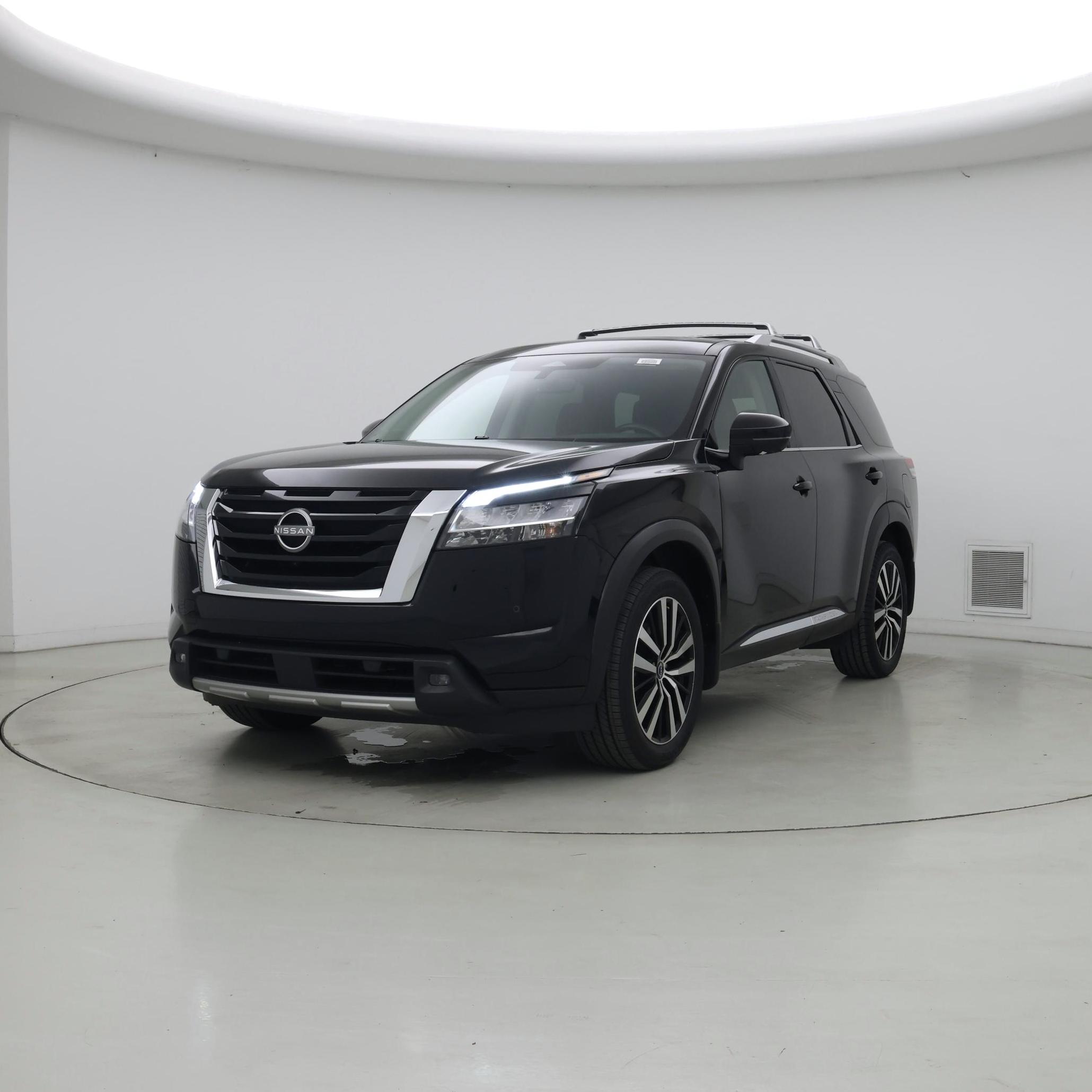 Thumbnail: 2023 Nissan Pathfinder - 4