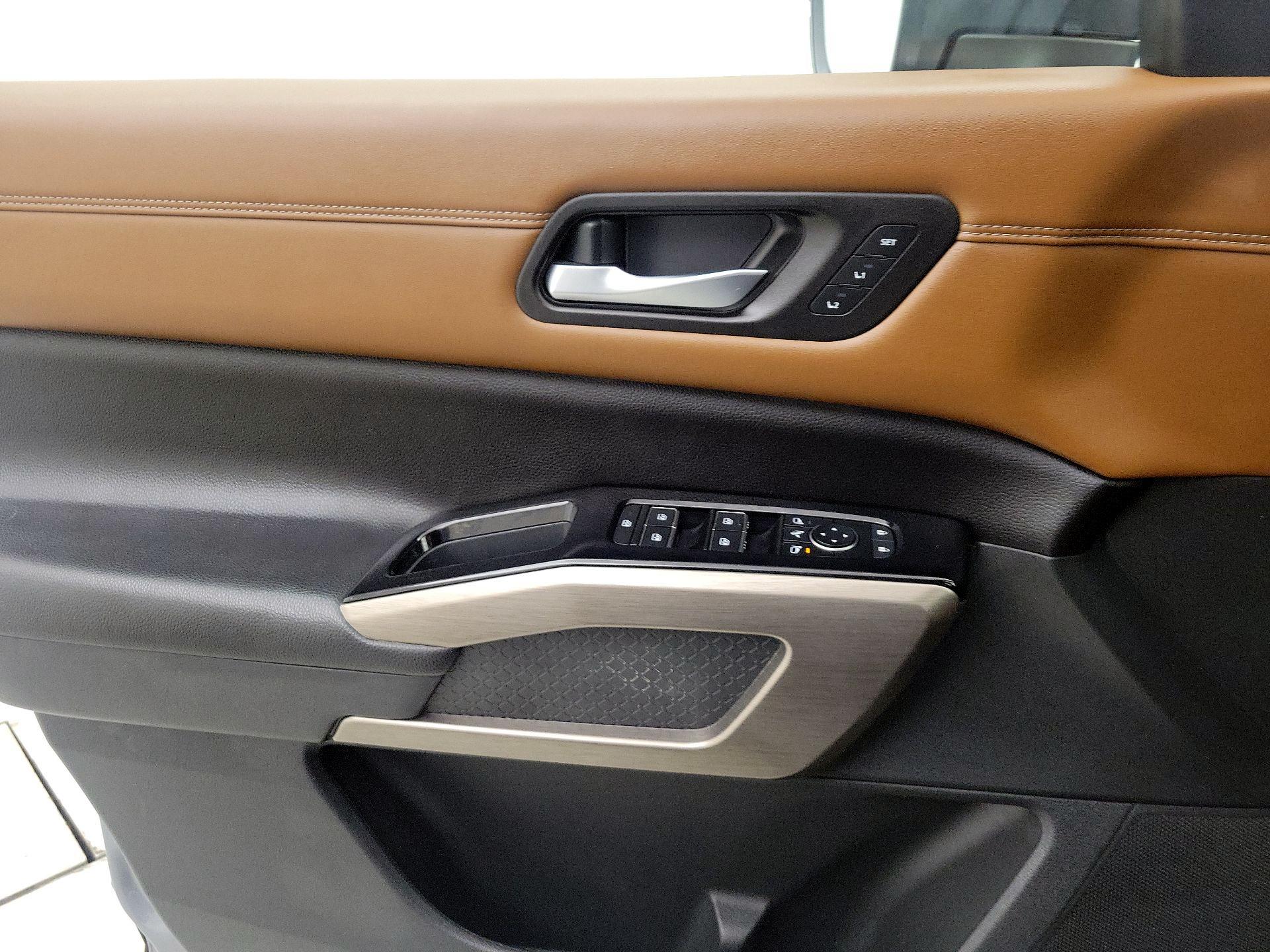 Thumbnail: 2023 Nissan Pathfinder - 12