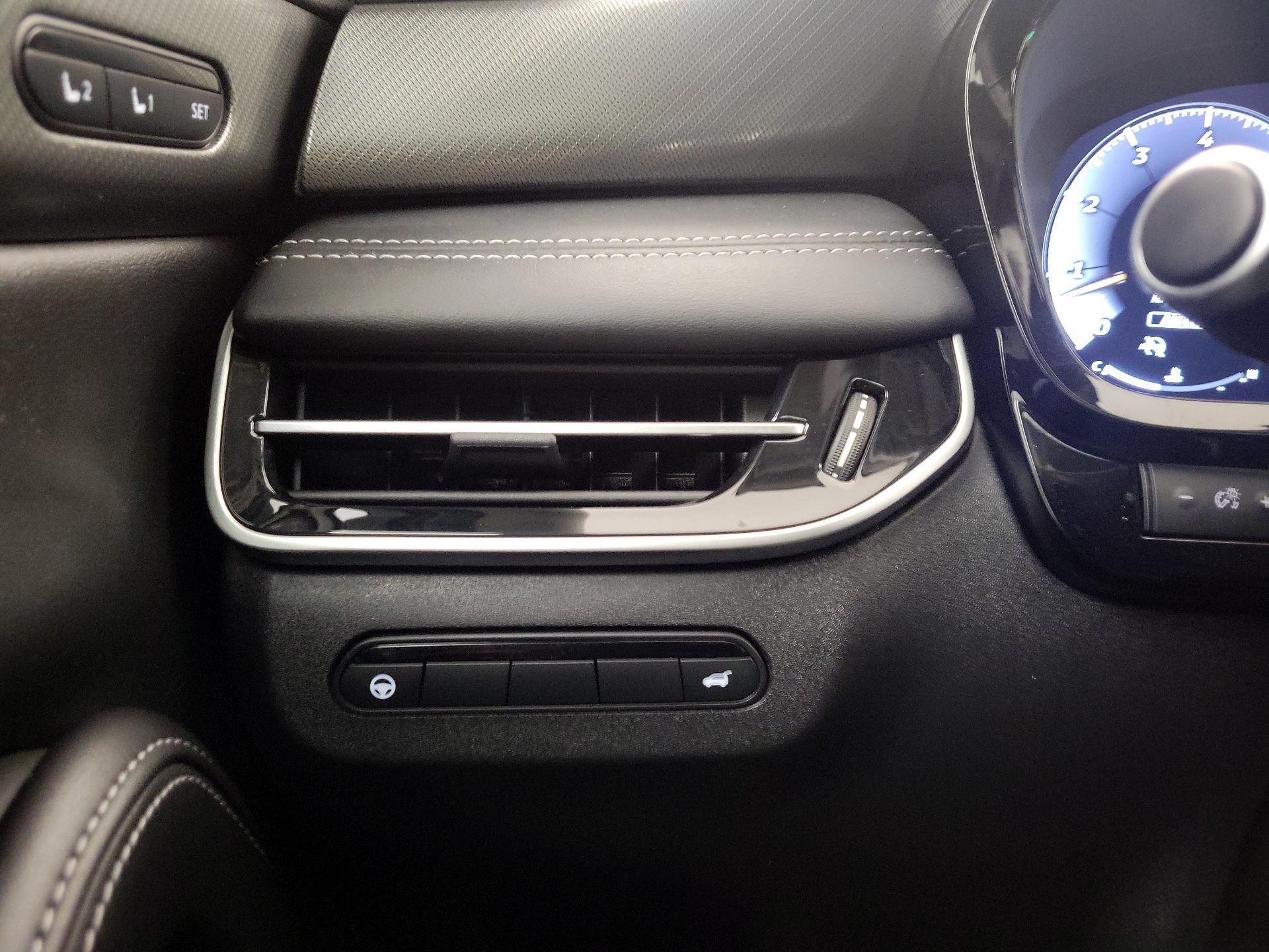 Thumbnail: 2023 INFINITI QX60 - 13